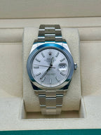 Rolex Steel Datejust 41  - Smooth Bezel - Silver Index Dial - Oyster Bracelet - 126300 sio