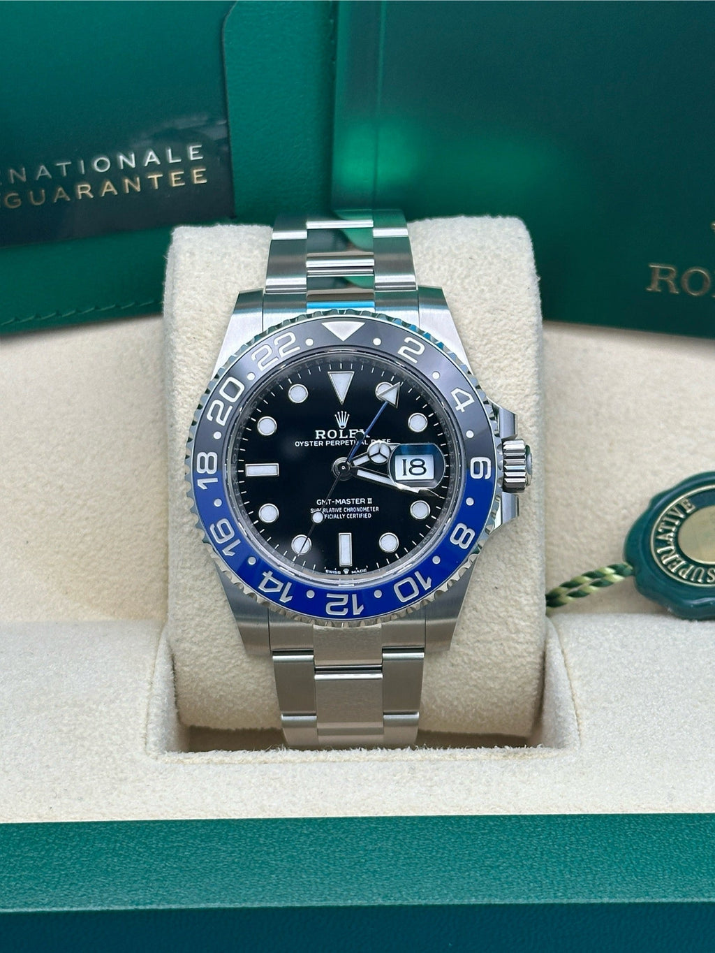 Rolex Steel GMT-Master II 40  - Black And Blue Batman Bezel - Black Dial - Oyster Bracelet - 126710BLNR