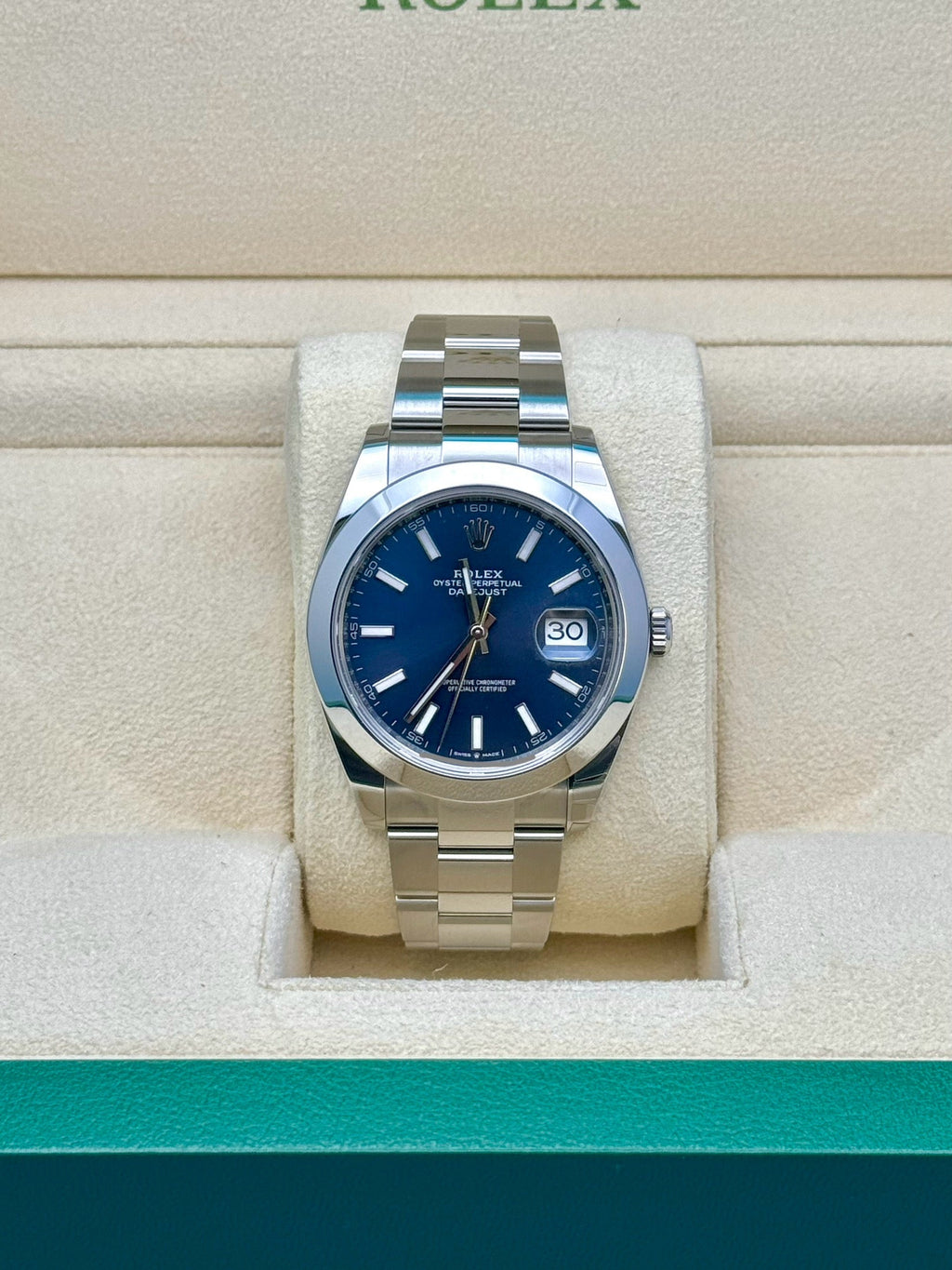 Rolex Steel Datejust 41  - Smooth Bezel - Blue Index Dial - Oyster Bracelet - 126300 blio