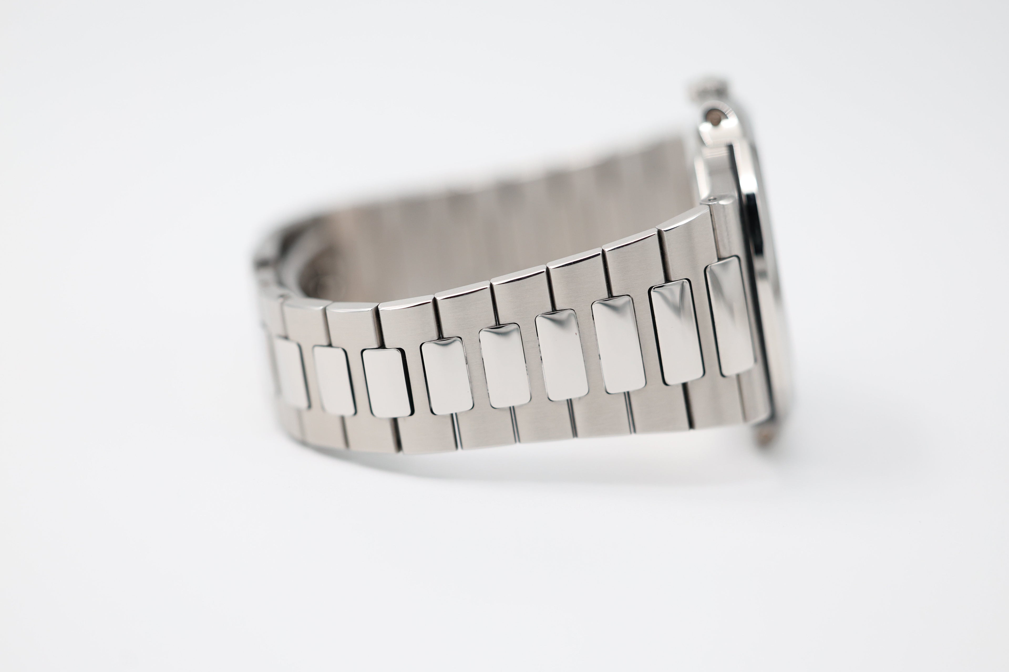 Patek Philippe - Nautilus - Blue Dial - 5711/1A