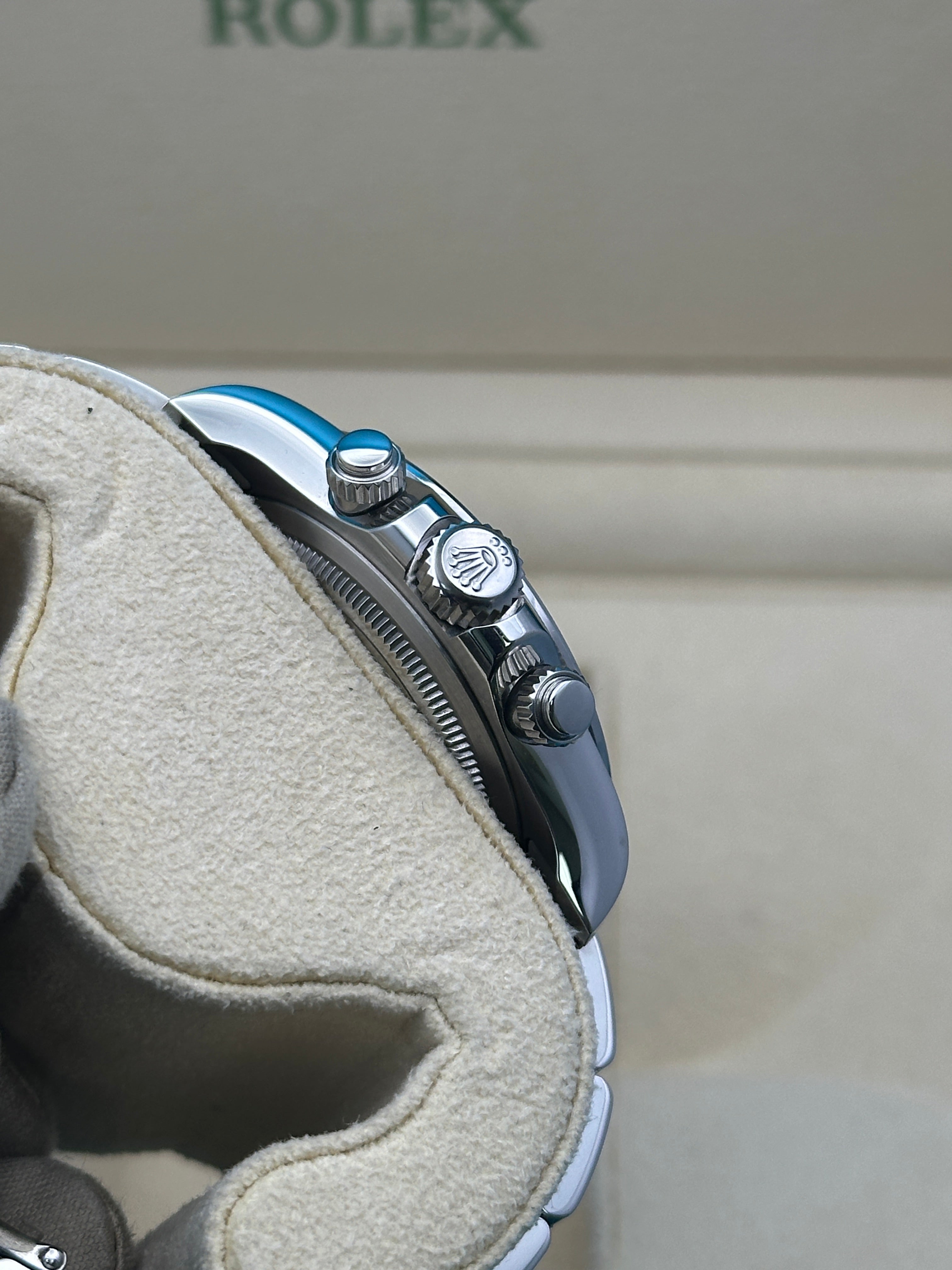 Rolex Oystersteel  Daytona   - Black Index Dial - Oyster Bracelet - 126500ln bkio