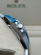 Rolex Steel GMT-Master II 40  - Blue And Red Pepsi Bezel - Black Dial - Oyster Bracelet - 126710BLRO o