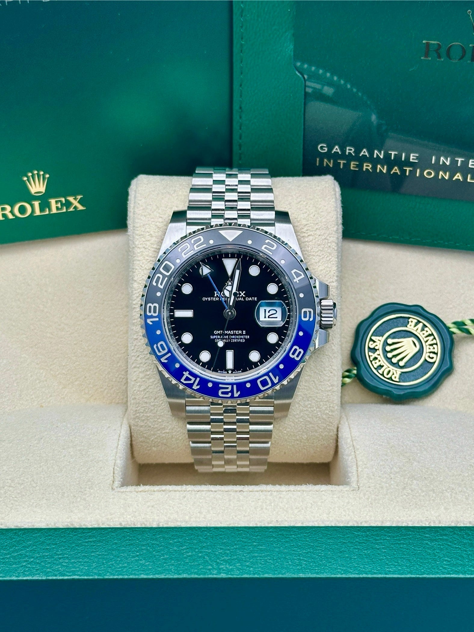 Rolex Steel GMT-Master II 40  - Black And Blue Batman Bezel - Black Dial - Jubilee Bracelet - 126710BLNR