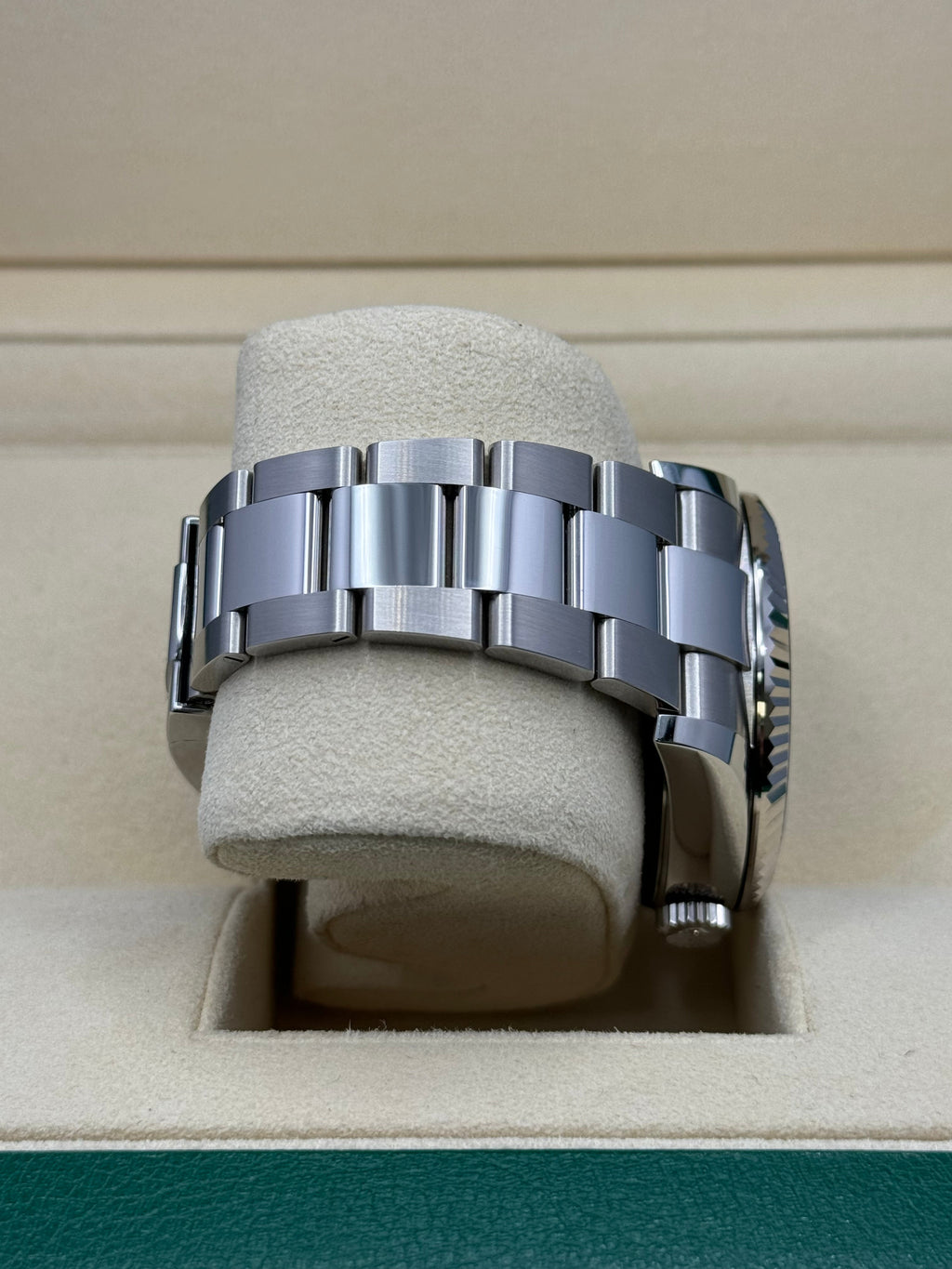 Rolex White Rolesor Sky-Dweller  - Fluted Ring Command Bezel - Blue Index Dial - Oyster Bracelet - 336934