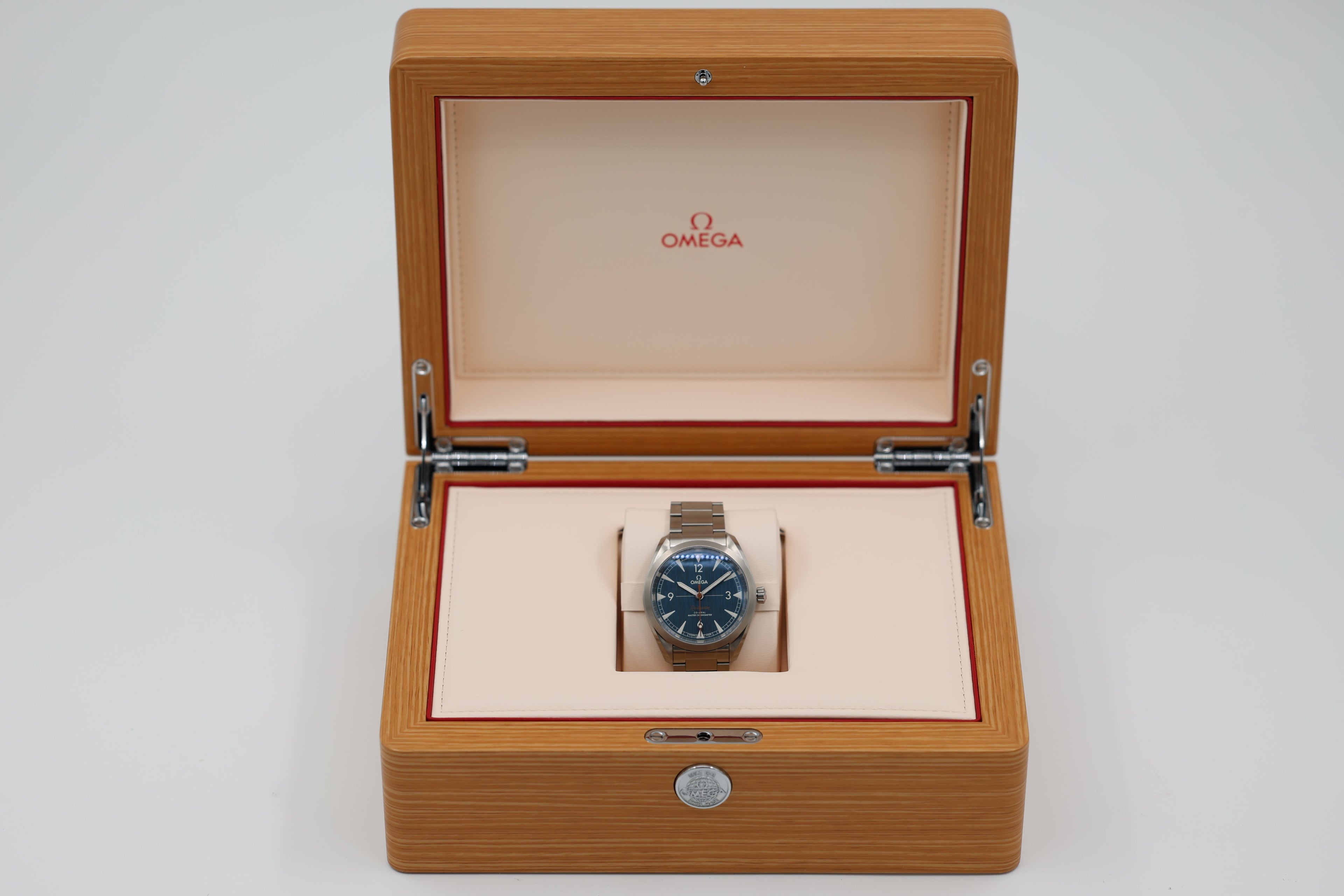 Omega - Seamaster Railmaster - Blue Dial - 220.10.40.20.03.001 - 2025