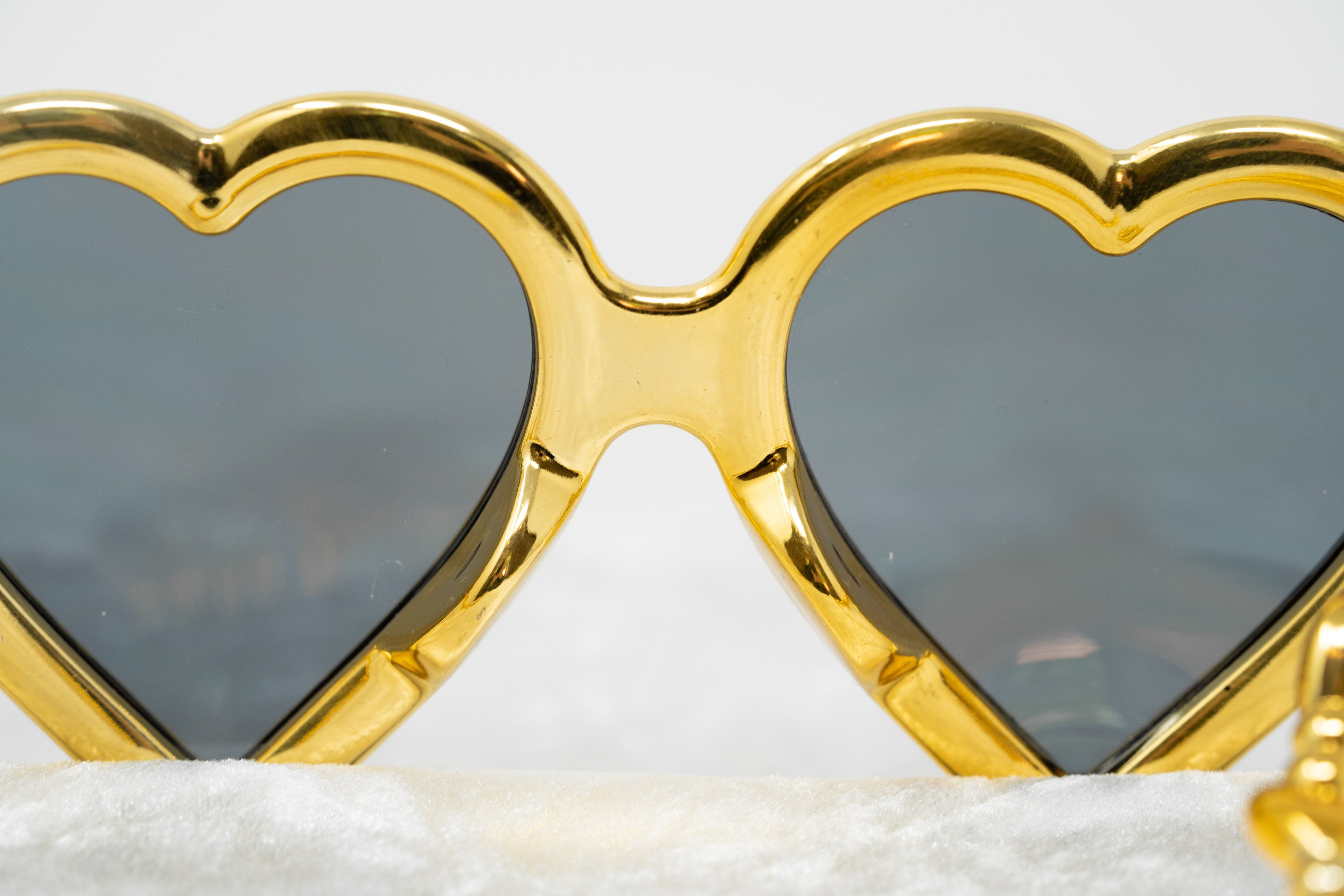 Jeremy Scott Ladies Heart Gold Sunglasses