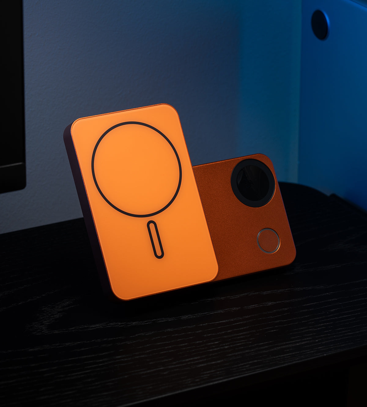 KUXIU K1 Ultra 10000mAh 25W Fast Charging 3-in-1 MagSafe Wireless Power Bank - Cosmic Orange
