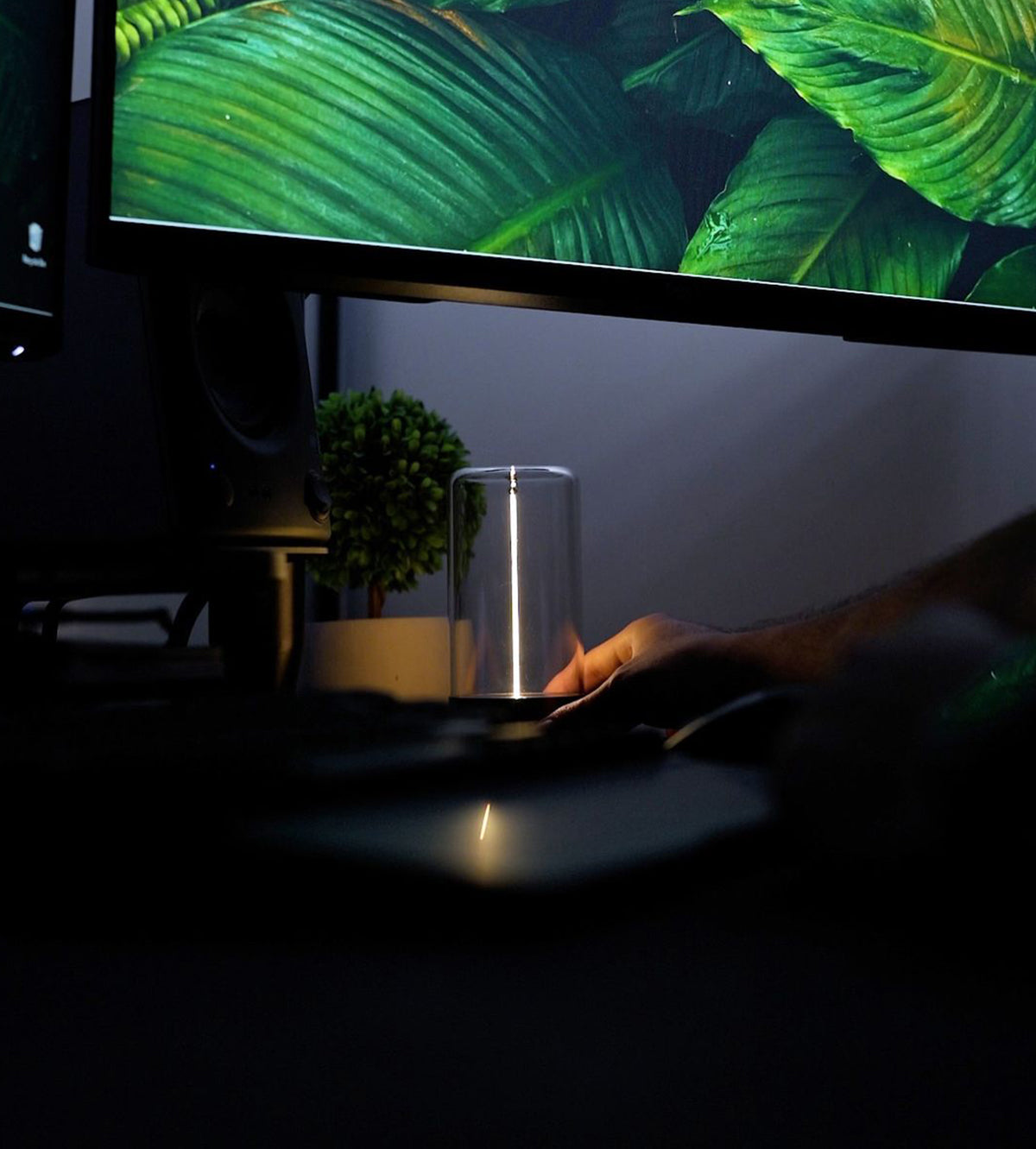 KUXIU Nebula Beam Lamp (Medium)