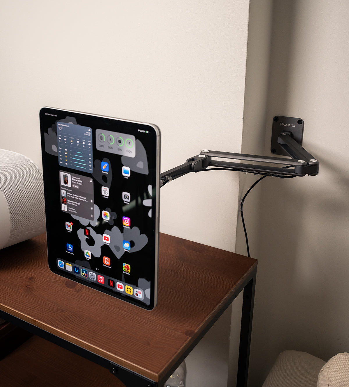 KUXIU X36W Pro MAX Magnetic iPad Wall Mount Charging Stand