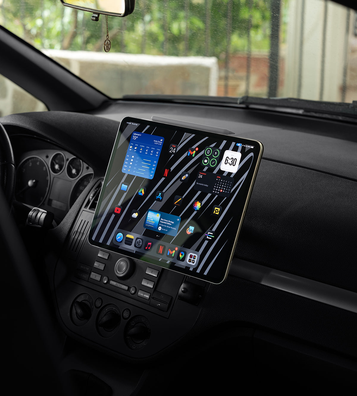 KUXIU X97 Pro MAX Magnetic iPad Mount with Charging for Car Headrest and Air Vent