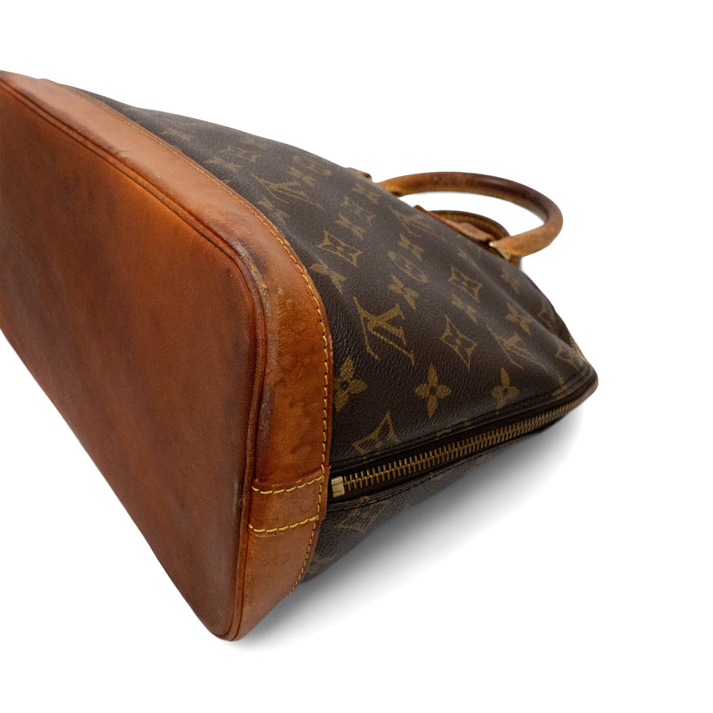 Louis Vuitton 'Alma MM' Handbag
