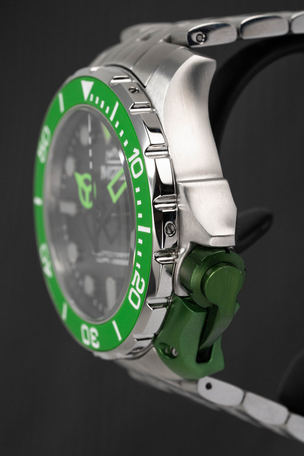 M2Z Men's Watch Diver 200 Bracelet Green