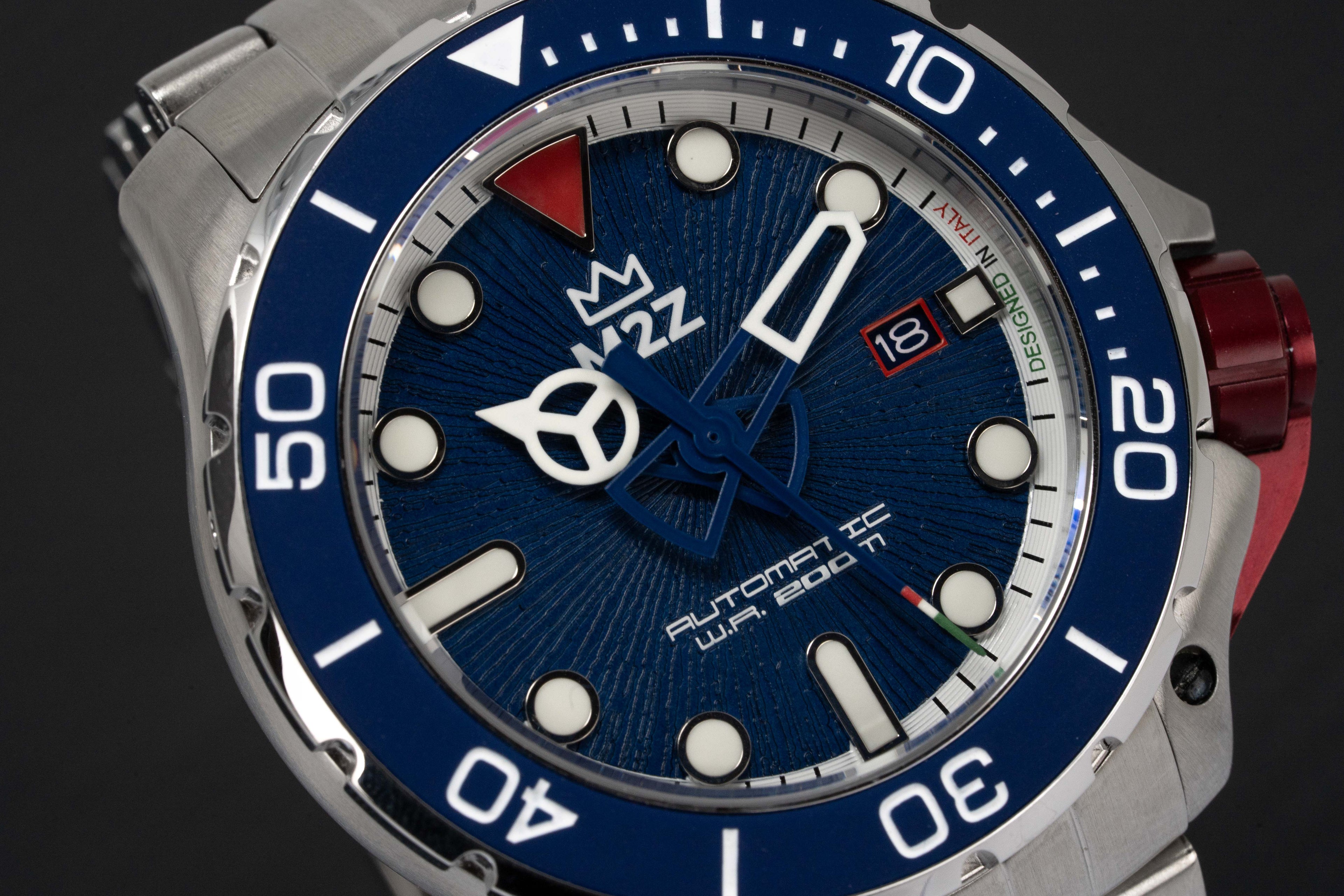 M2Z Men's Watch Diver 200 Bracelet Blue