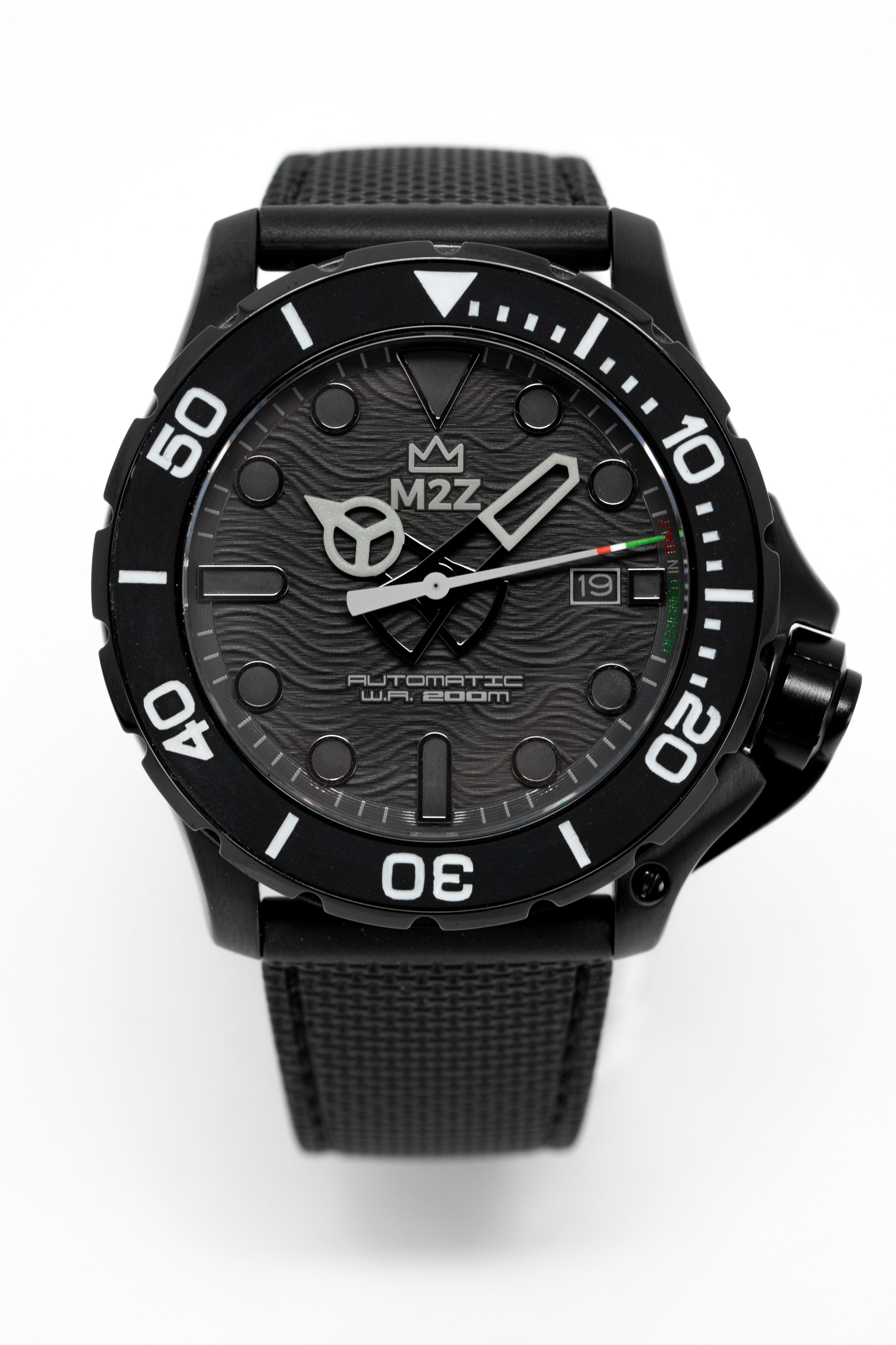 M2Z Men's Watch Diver 200 Black