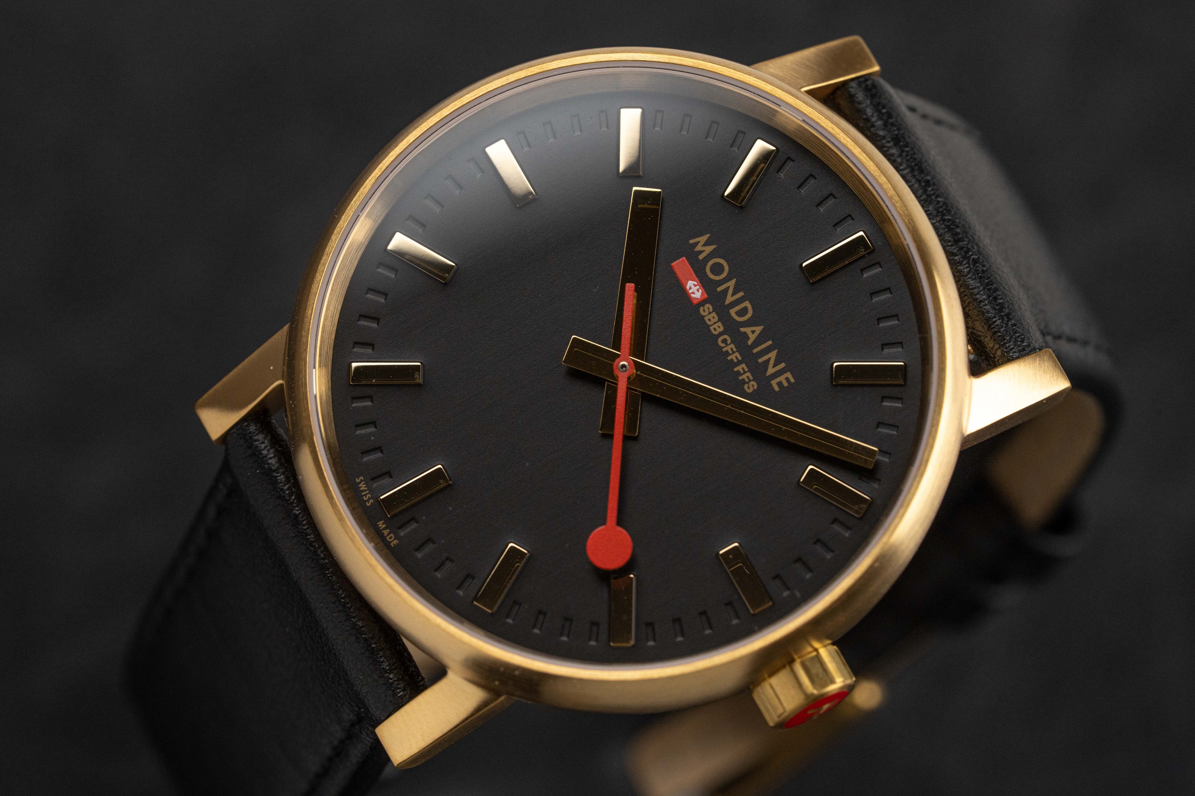 Mondaine Watch EVO2 Gold Black