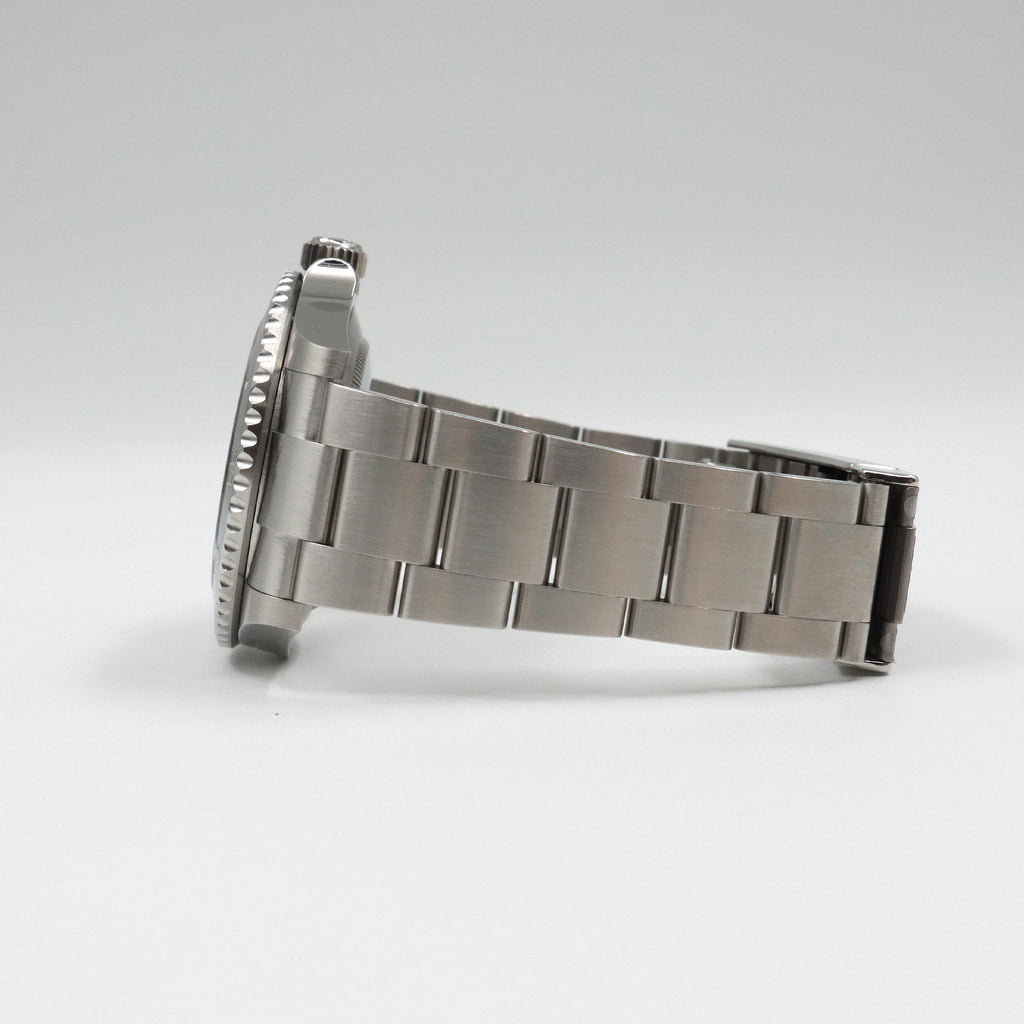 Rolex - Submariner - 124060