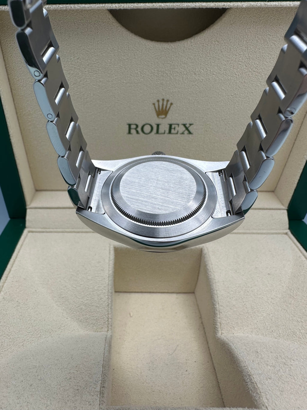 Rolex Steel Oyster Perpetual 39  - Dark Rhodium Index Dial - 114300 drio