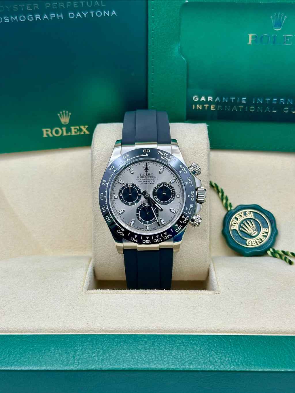 Rolex White Gold  Daytona 40  - Steel Index Dial - Black Oysterflex Strap - 116519LN