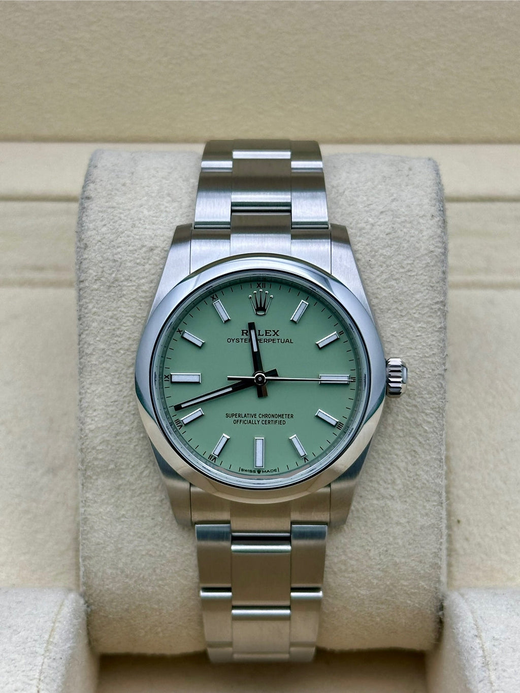 Rolex Oyster Perpetual 34 Pistachio Green Dial Oyster Bracelet - 124200 - 2025