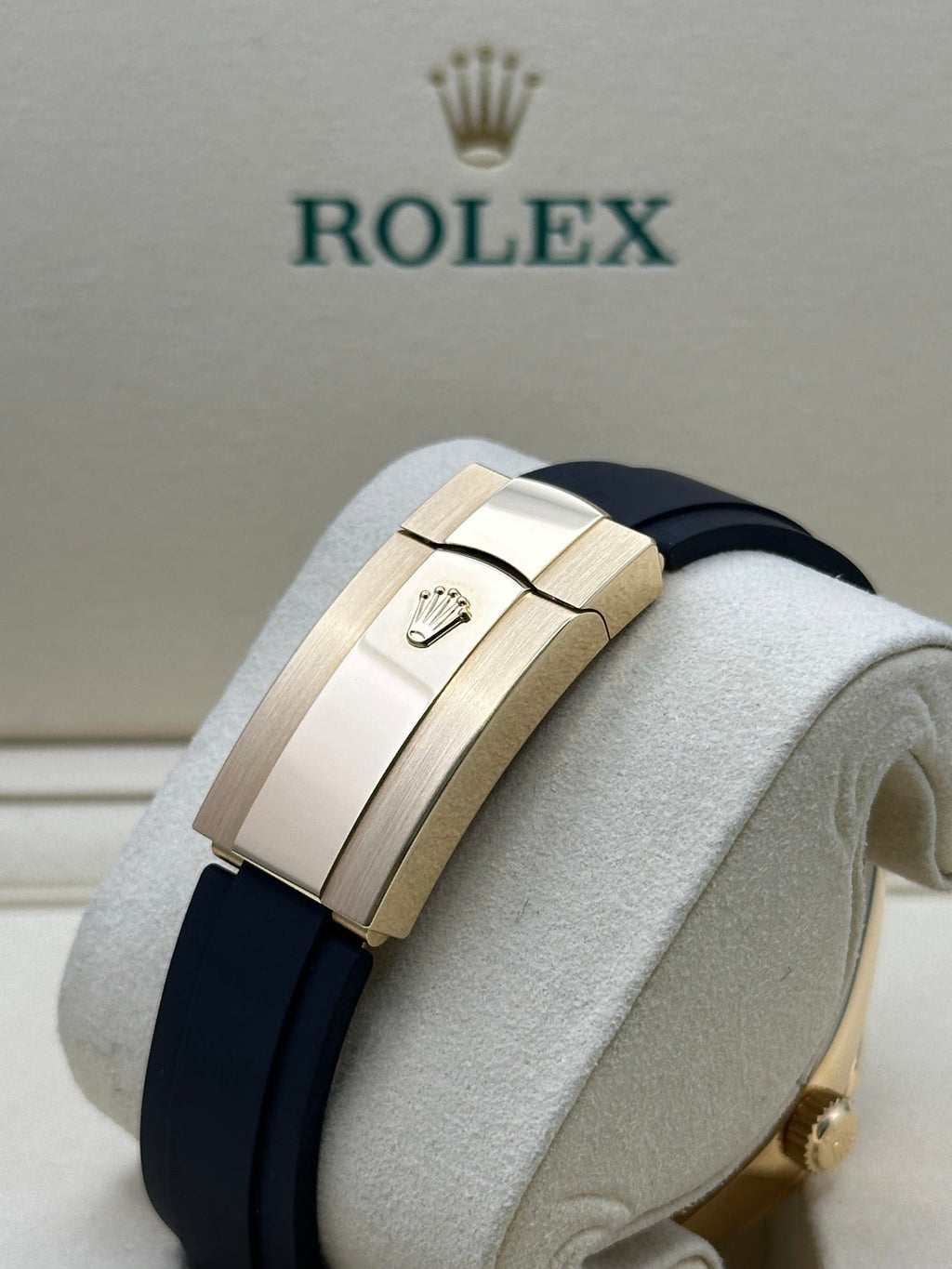 Rolex Sky Dweller 42 Black Dial Yellow Gold Mens  336238