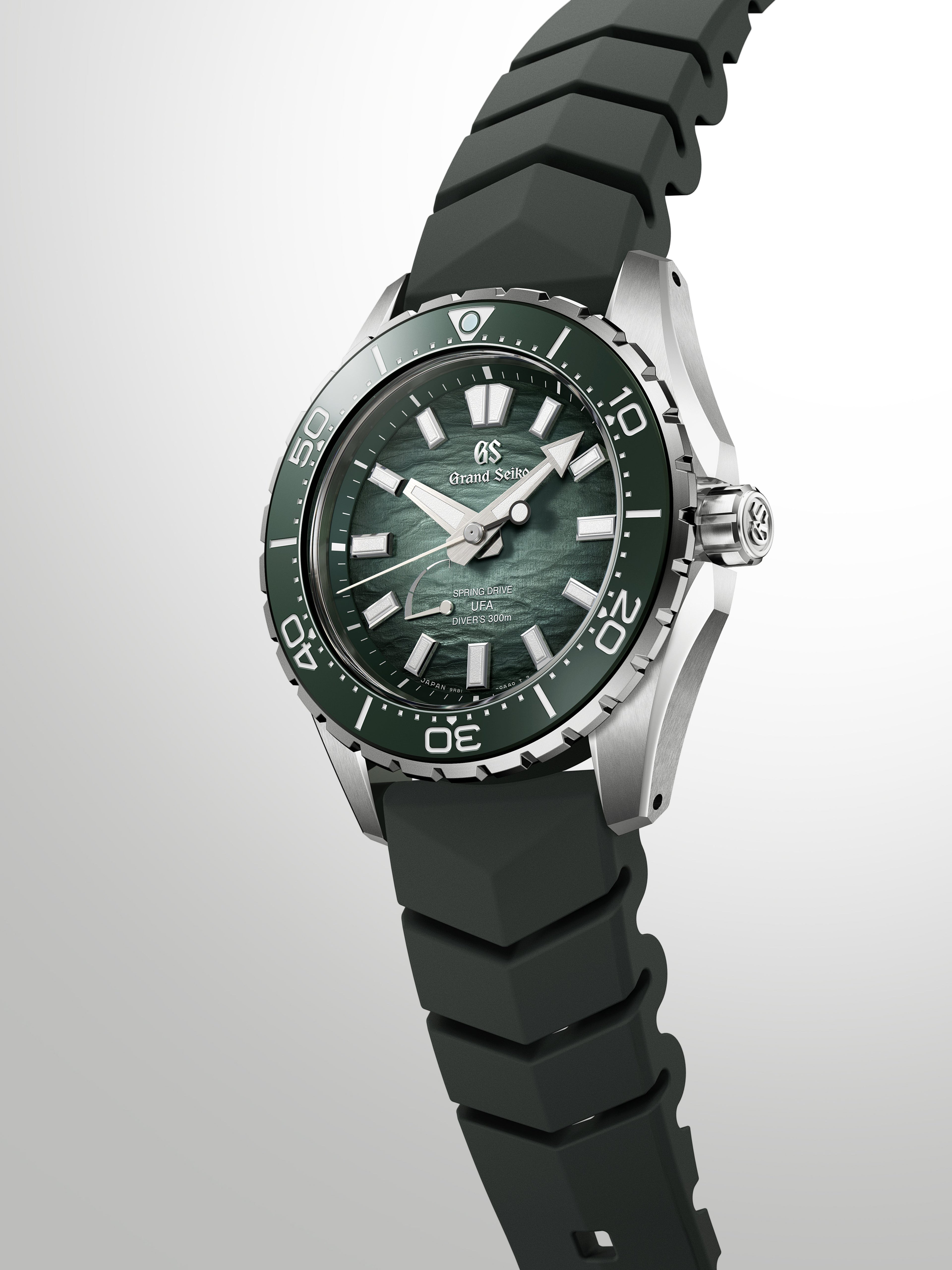 Spring Drive U.F.A. Ushio 300 Diver