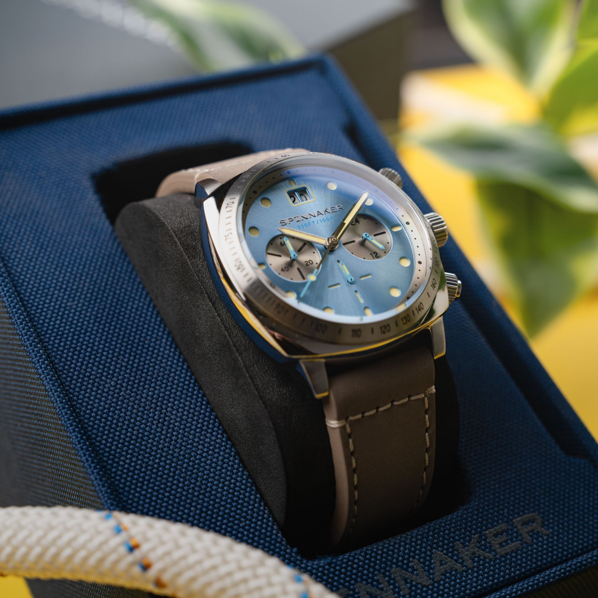 Spinnaker Hull Men's Blue Retro Chronograph Watch
