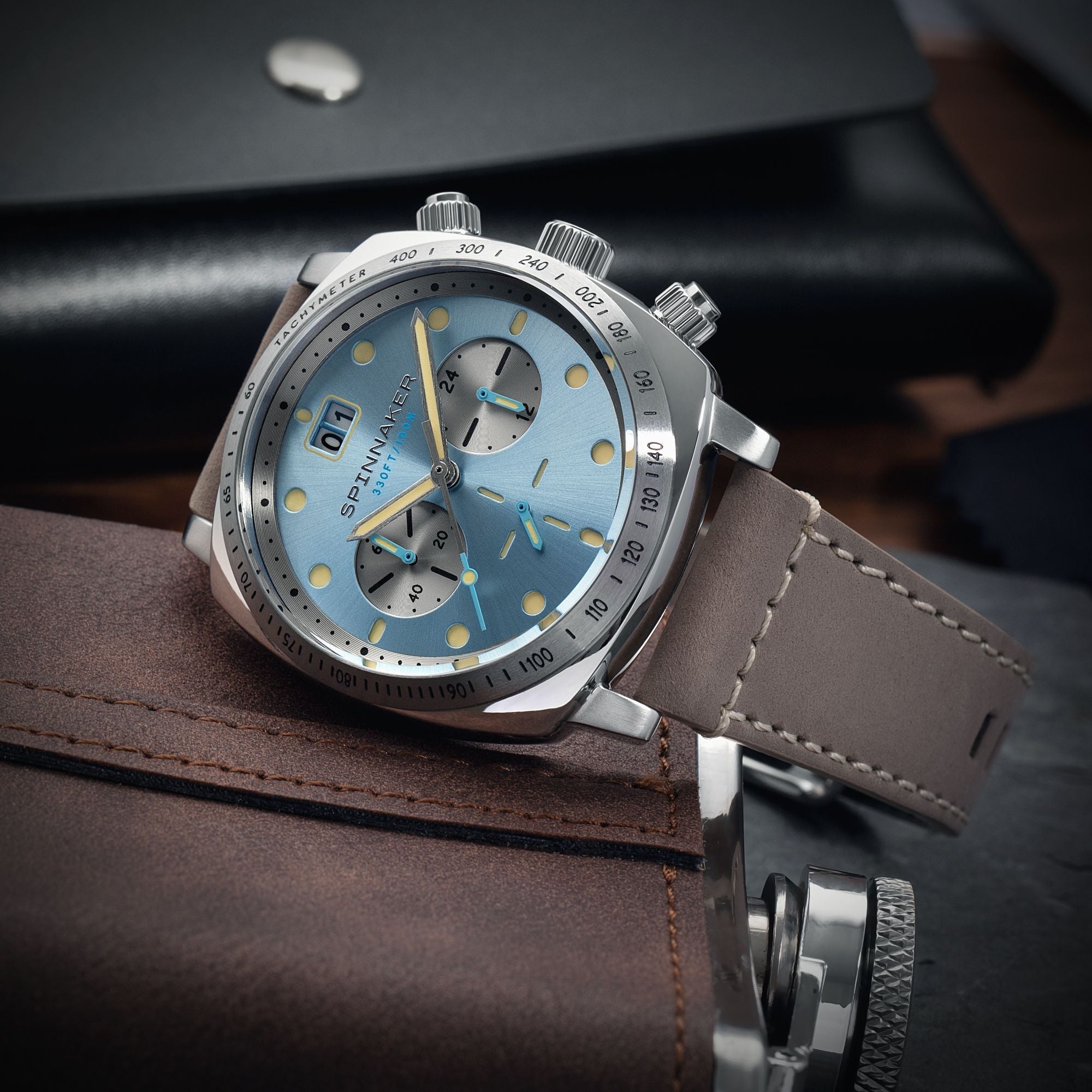 Spinnaker Hull Men's Blue Retro Chronograph Watch
