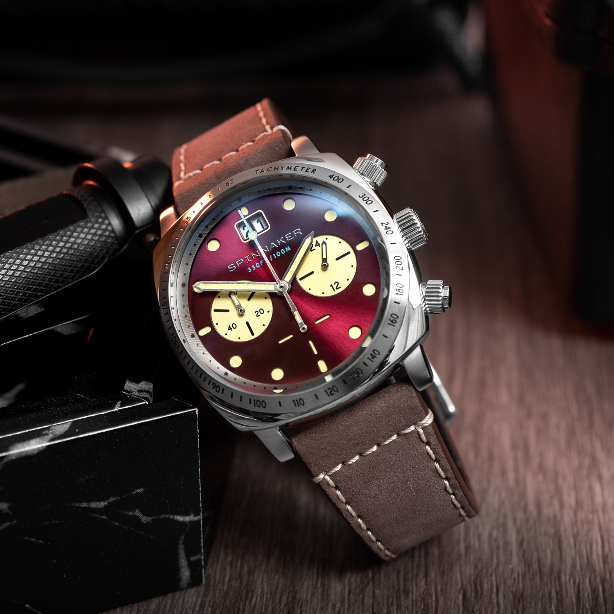 Spinnaker Hull Men's Red Retro Chronograph Watch