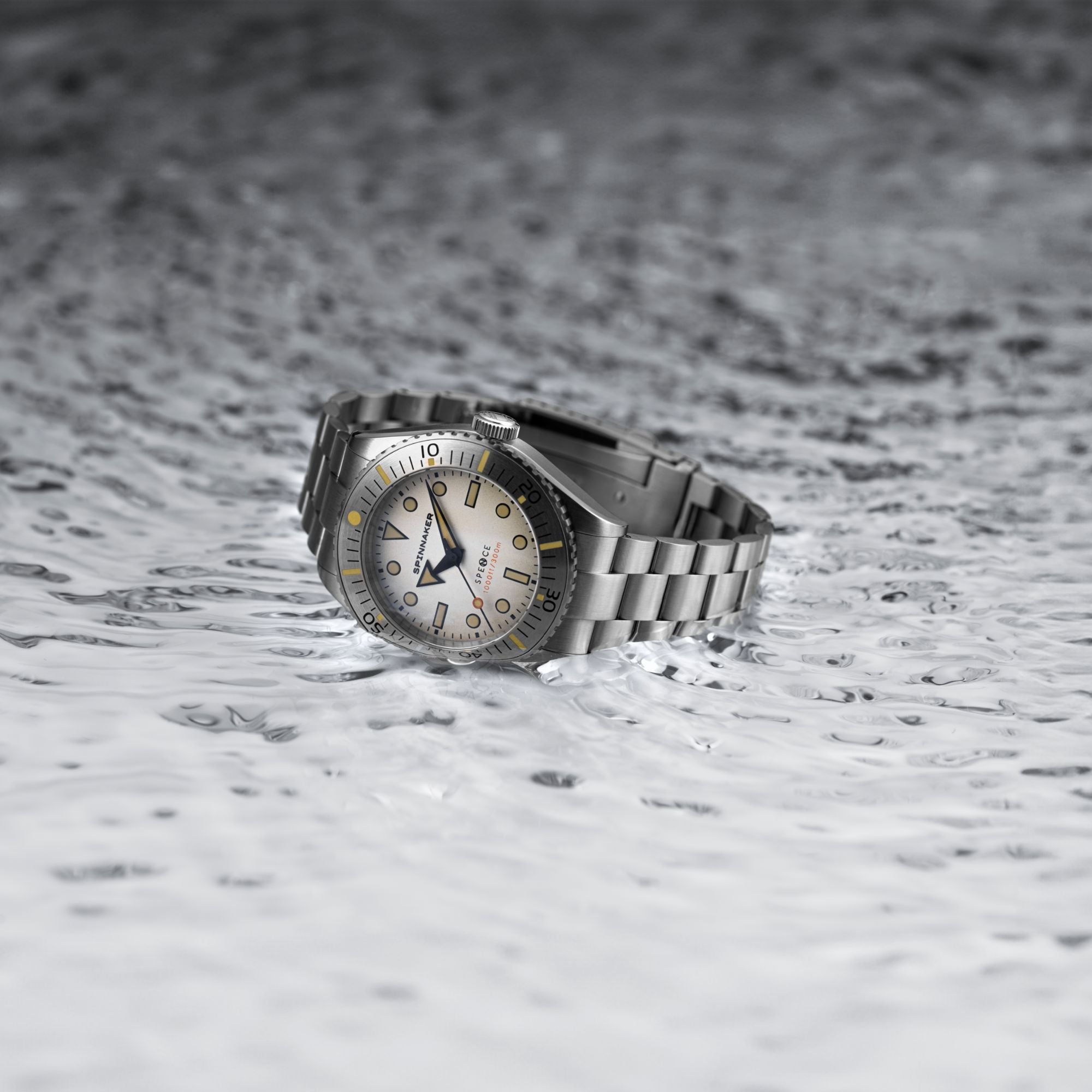 Spinnaker Spence 300 Men's White Automatic Diver Watch