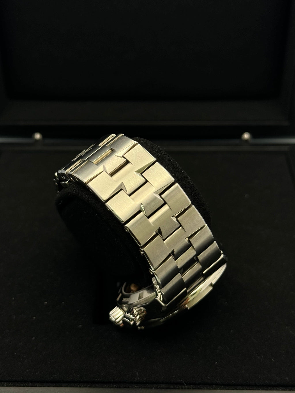 Vacheron Constantin Overseas 7900V Blue Dial