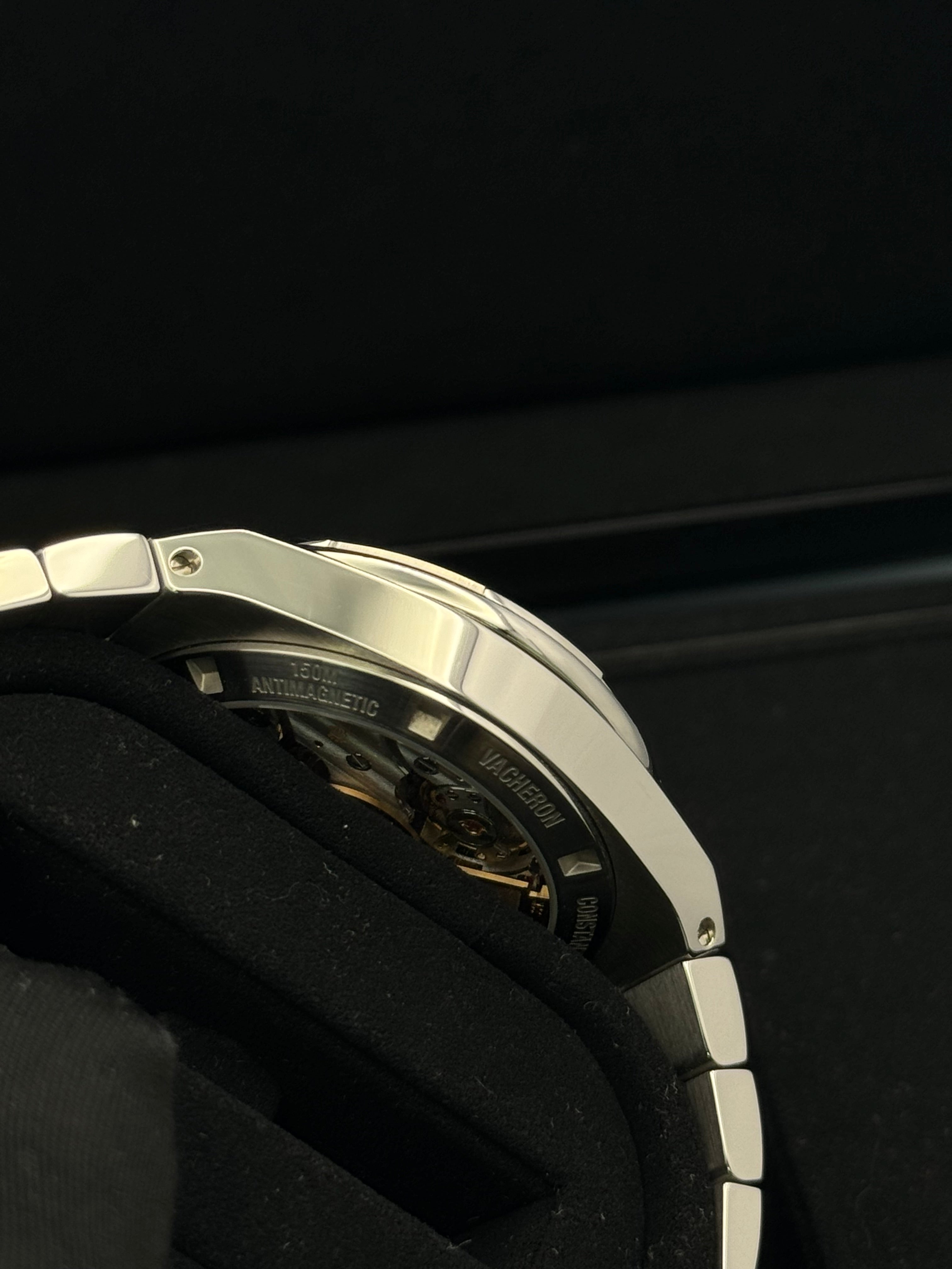 Vacheron Constantin Overseas 7900V Blue Dial