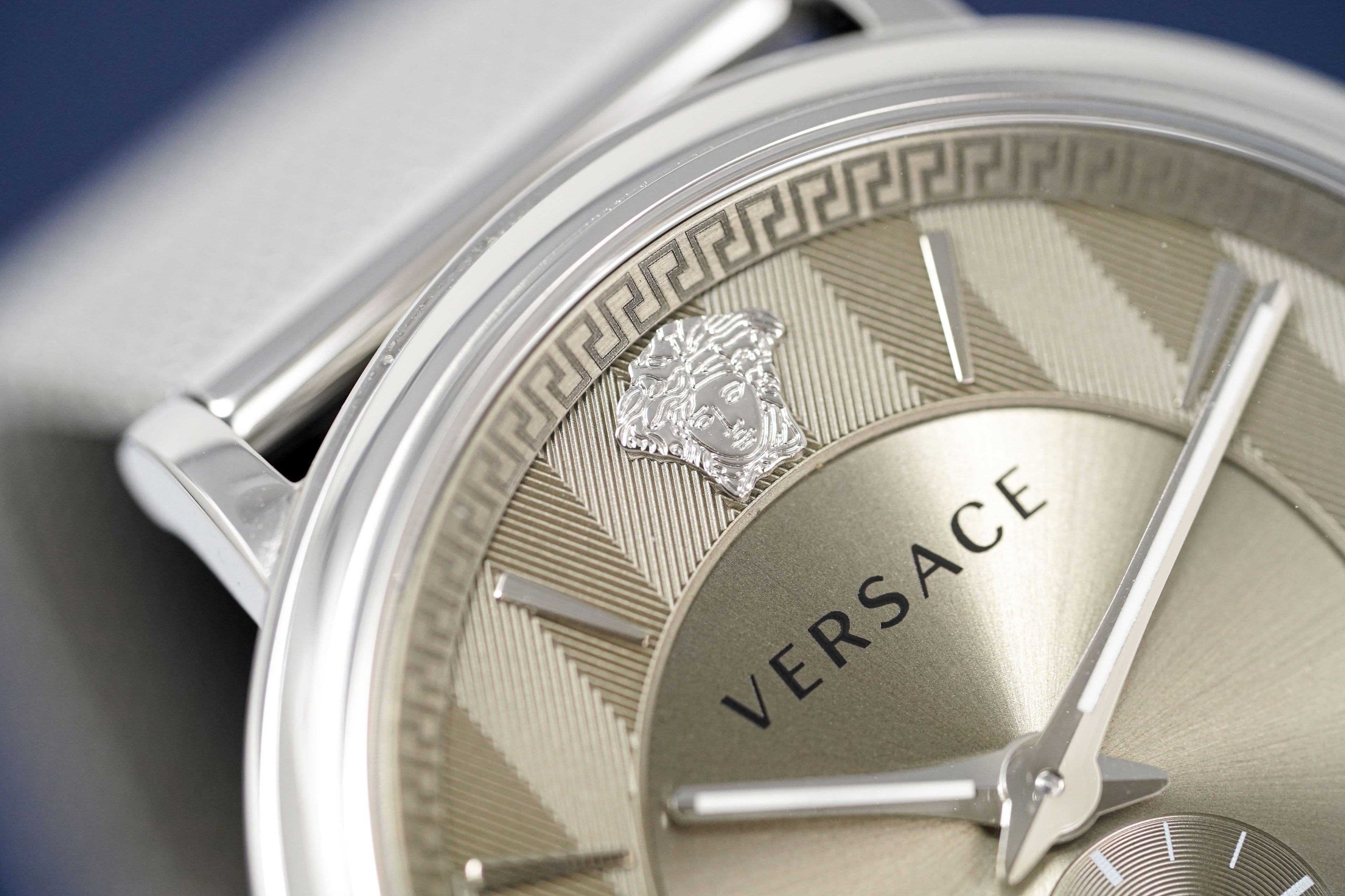 Versace V-Circle Small Seconds Silver