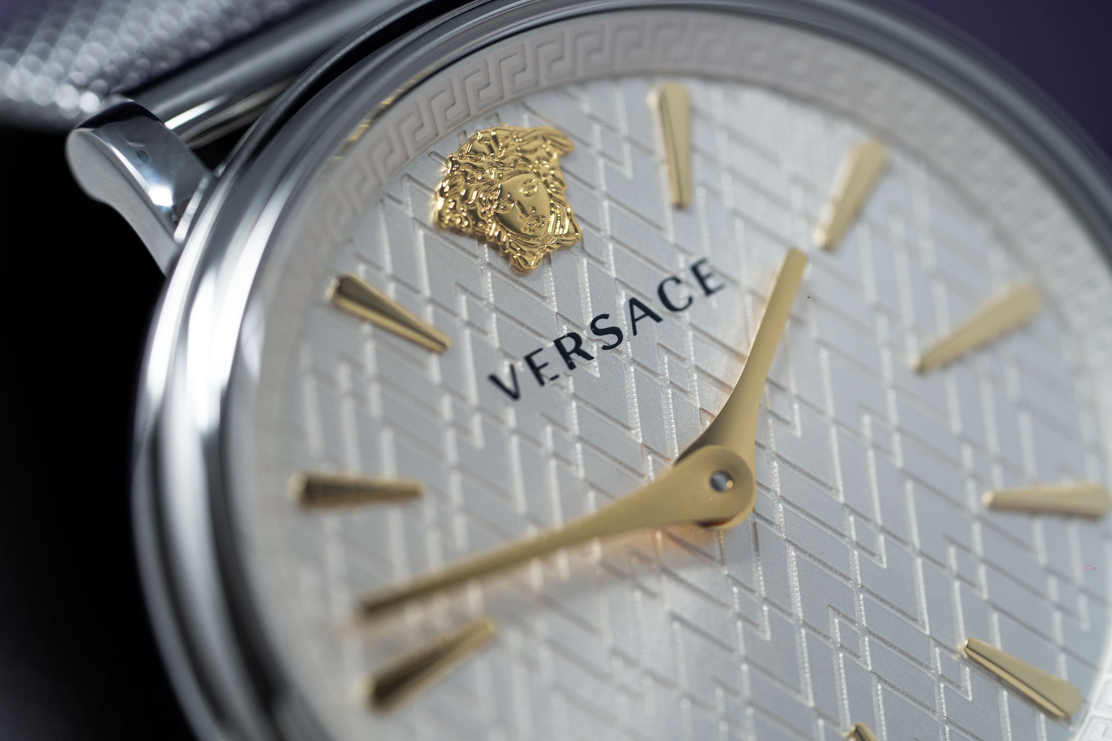 Versace Ladies Watch V-Circle 38mm Silver