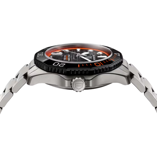 Aquaracer Professional 500 Date