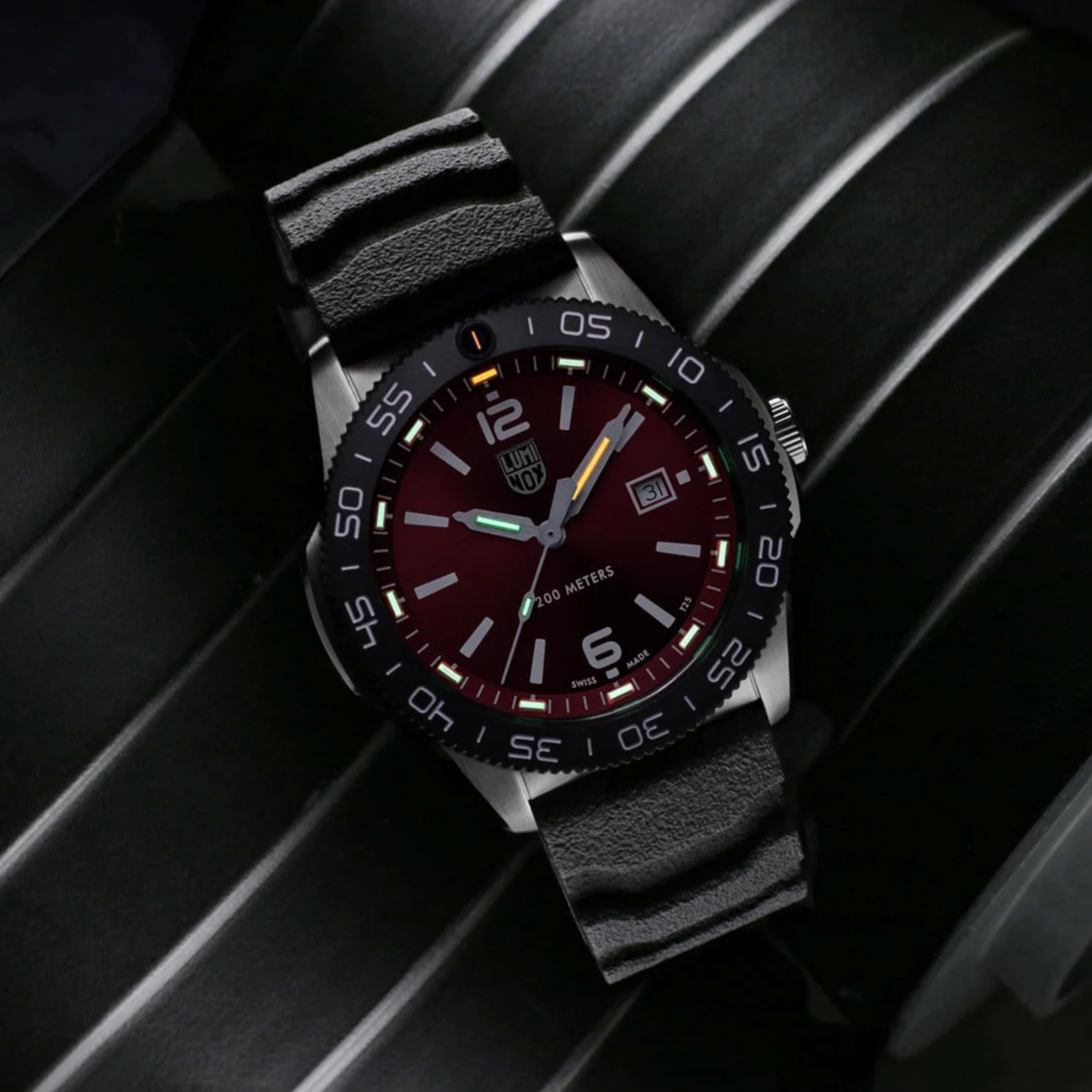 Luminox Pacific Diver 3120 Series Men's Red Watch