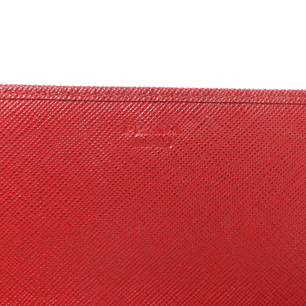 Saffiano Metal Oro Chain Wallet Fuoco