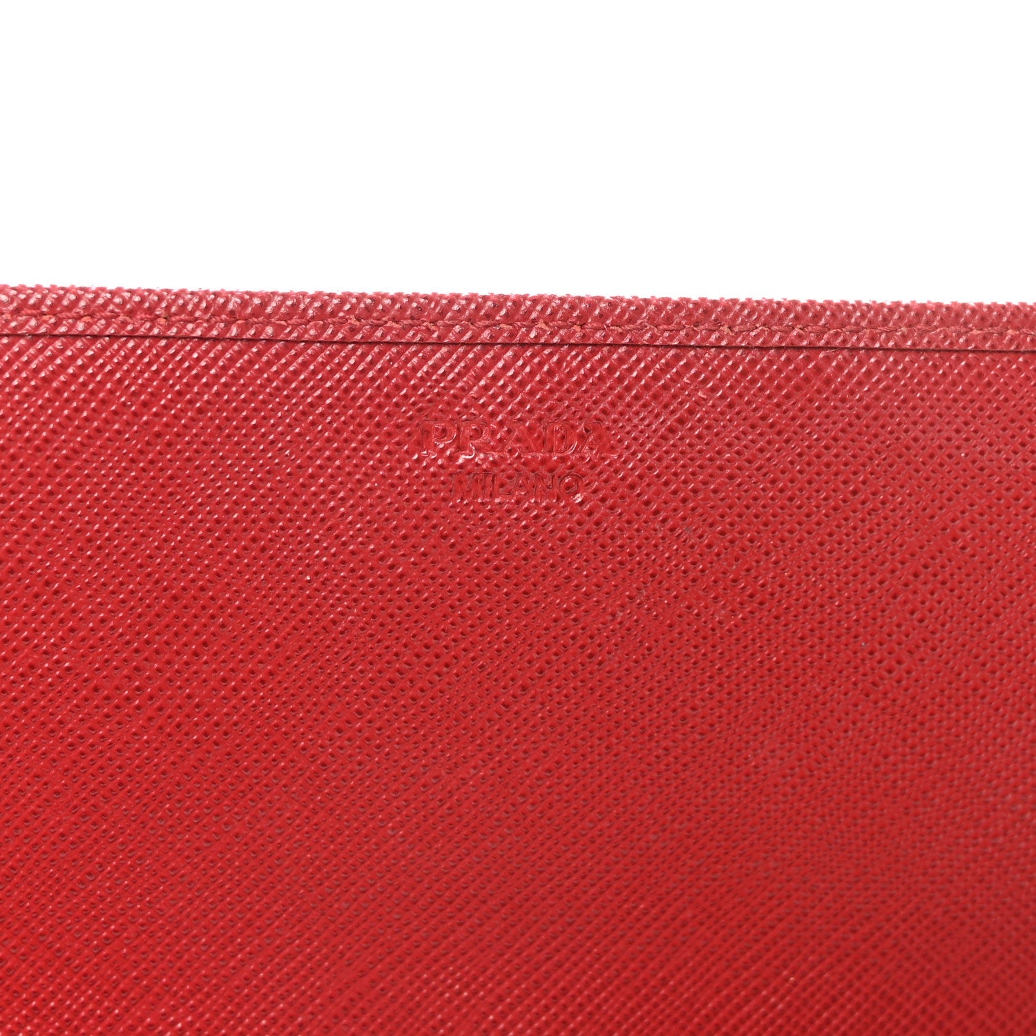Saffiano Metal Oro Chain Wallet Fuoco