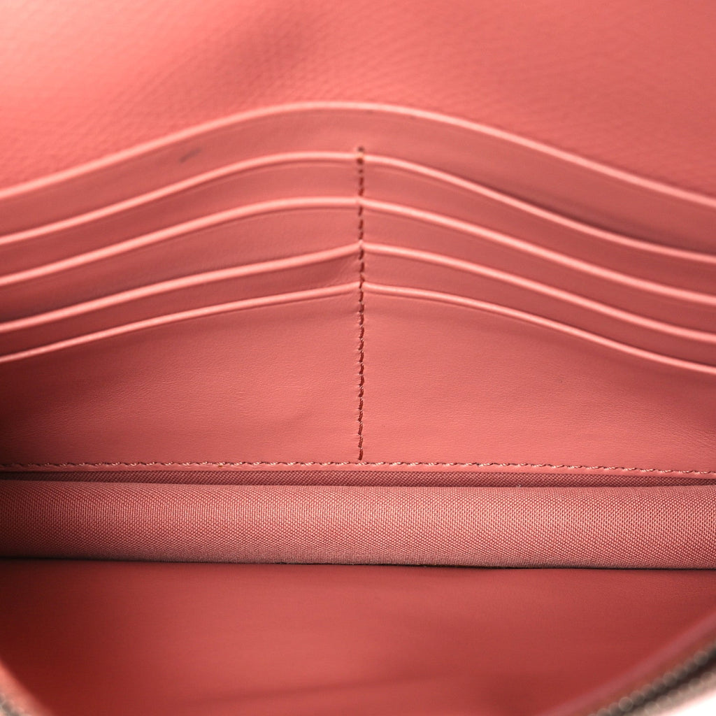 Vitello Cruise F is Fendi Medium Envelope Wallet on Chain Macaron