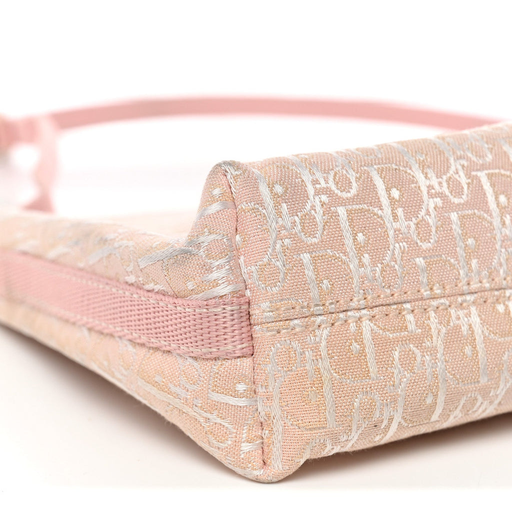 Monogram Shoulder Bag Pochette Pink