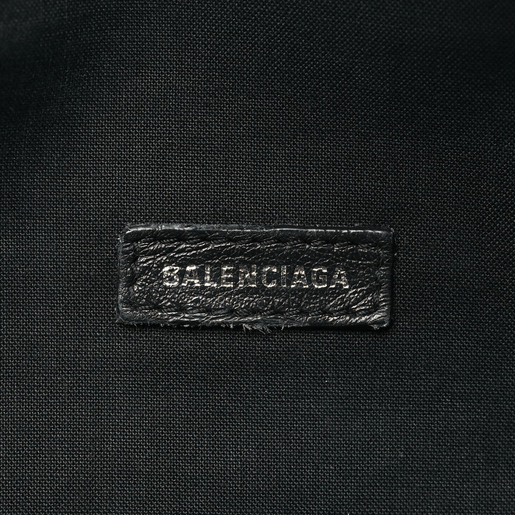 Smooth Calfskin Logo Large Everyday Beltpack Black White