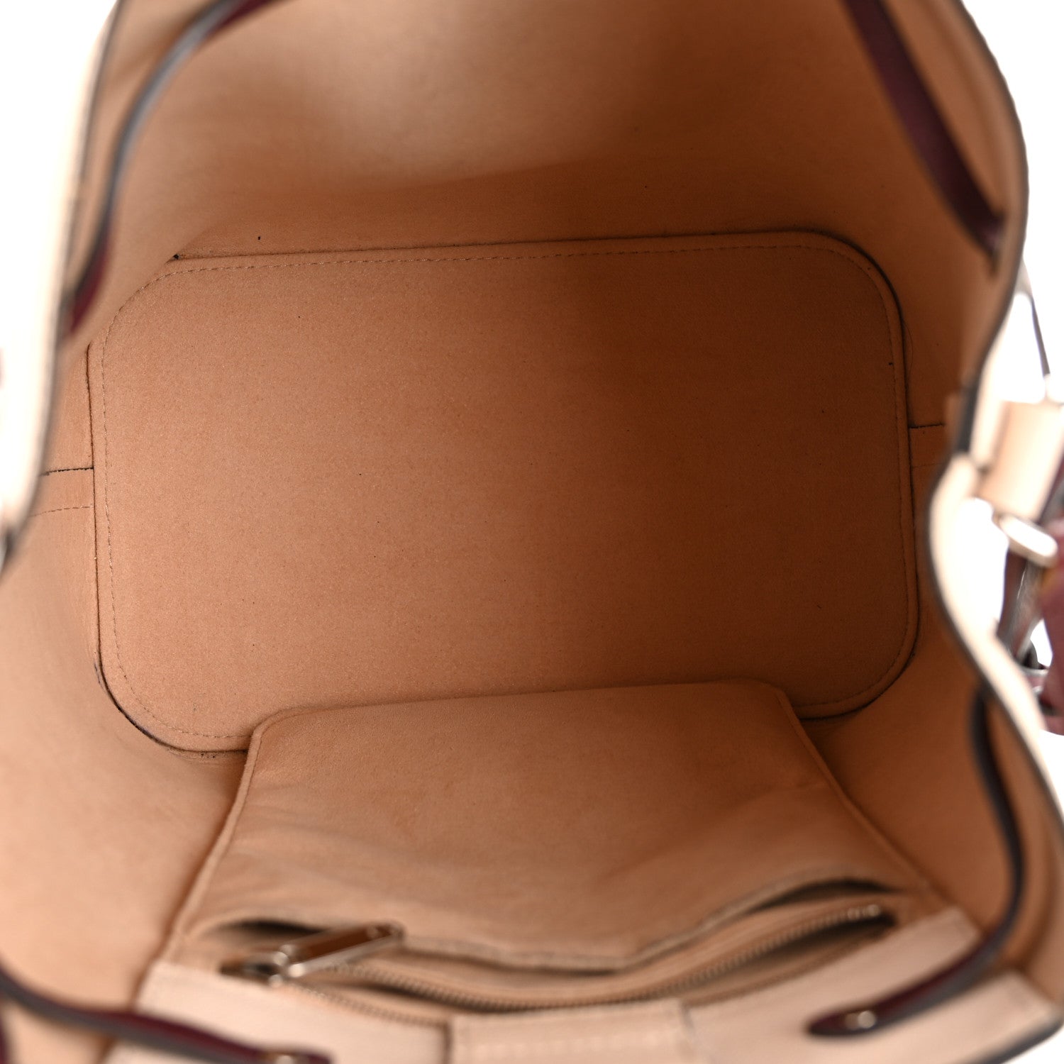 Calfskin Lockme Bucket Soie Quartz Calla