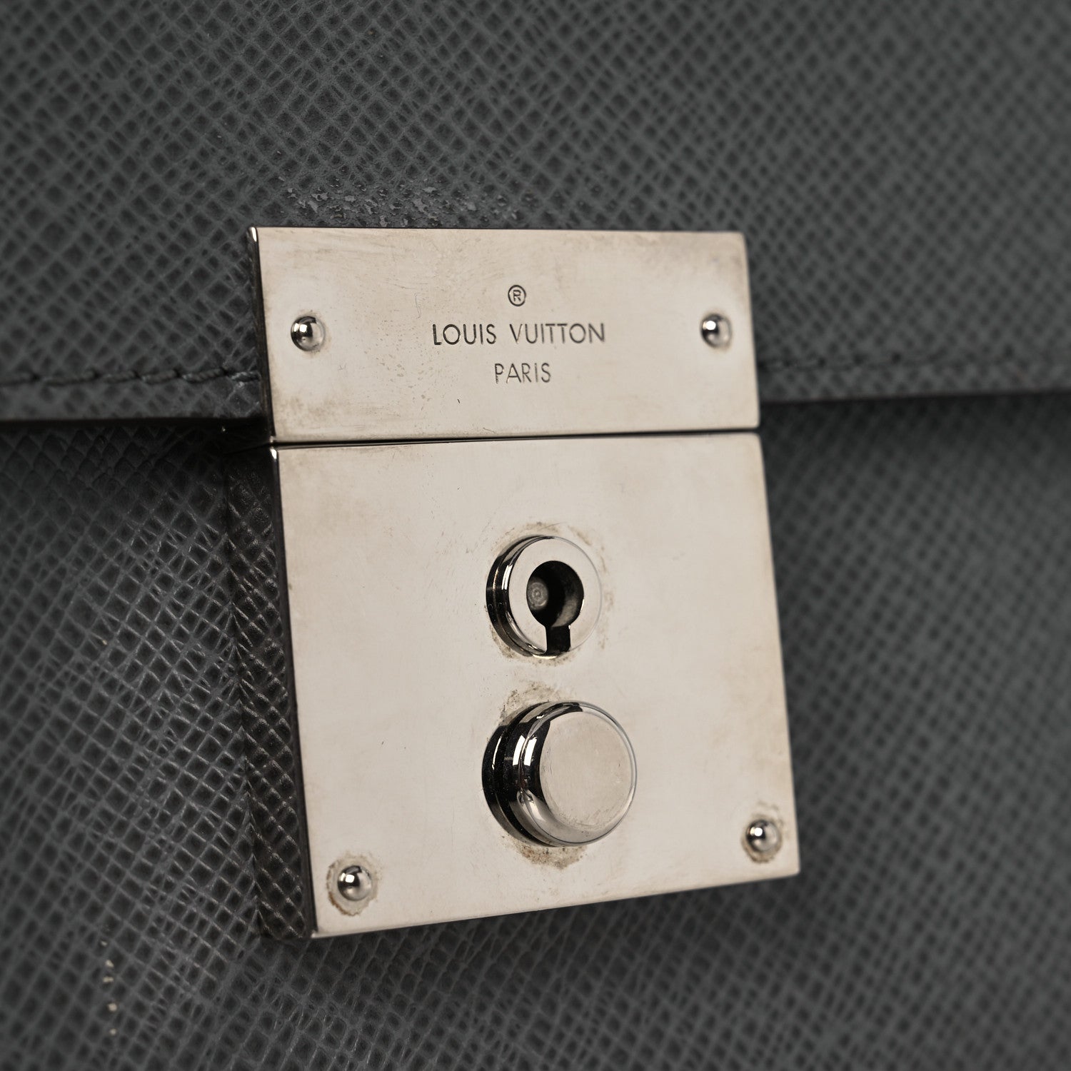 Epi Neo Belaia Clutch  Glacier