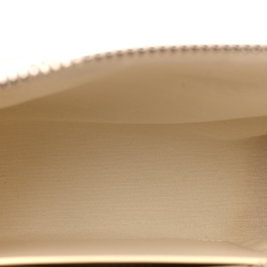 Calfskin Logo Embossed XS Antigona 4G Ivory