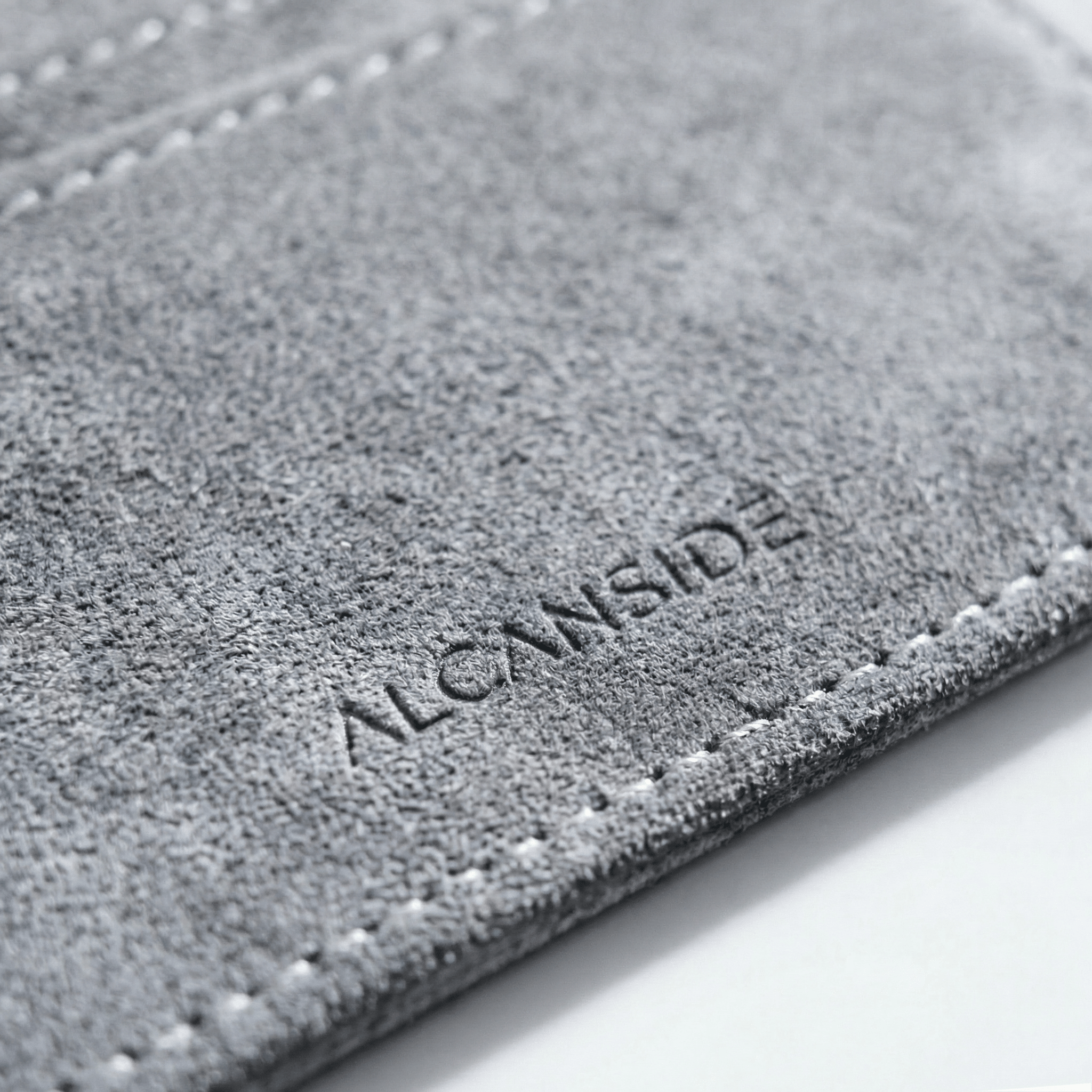 Alcantara Card Wallet - Nardo Gray