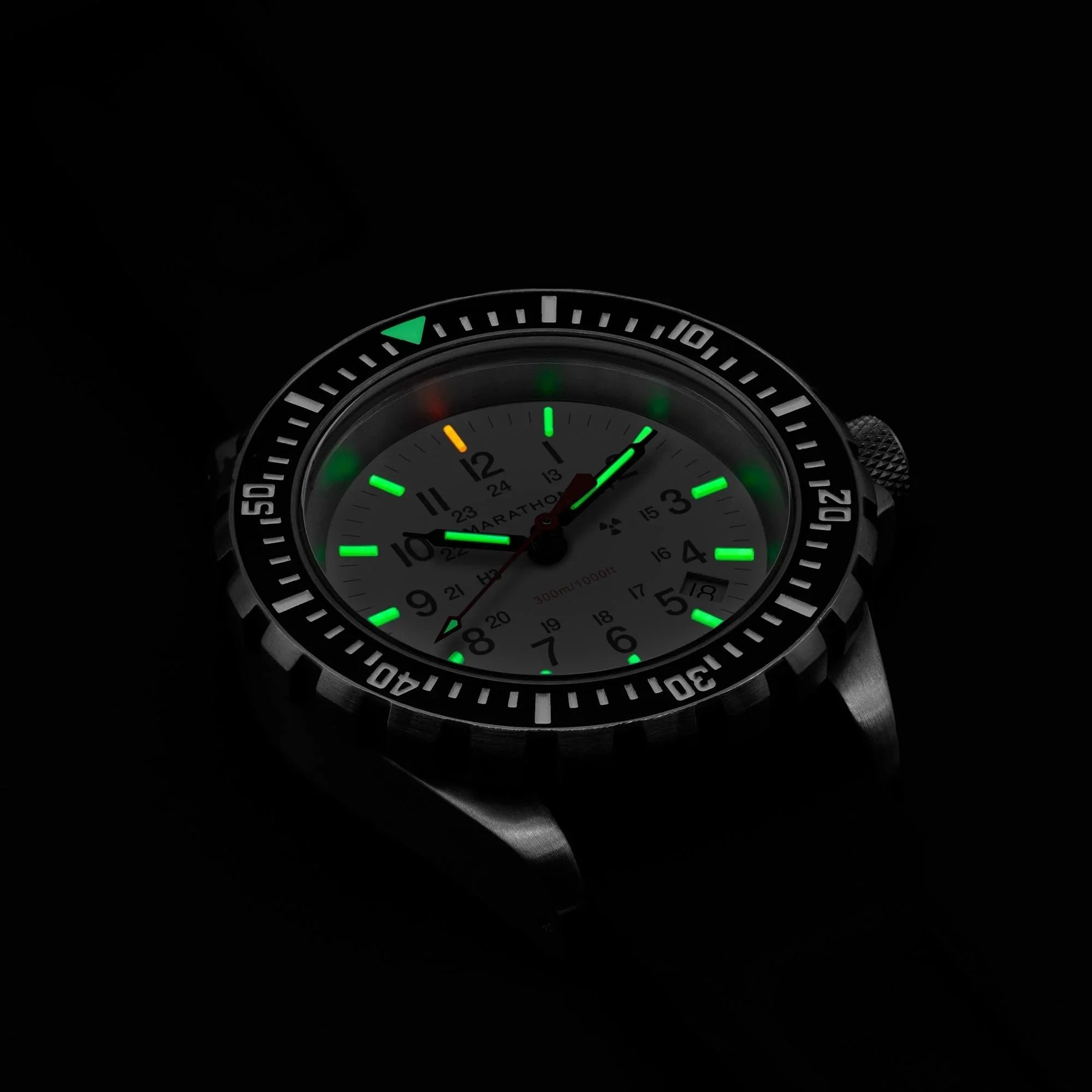 Marathon Arctic Edition Large Diver's Quartz (TSAR) - 41mm White Dial No Government Markings Stainless Steel