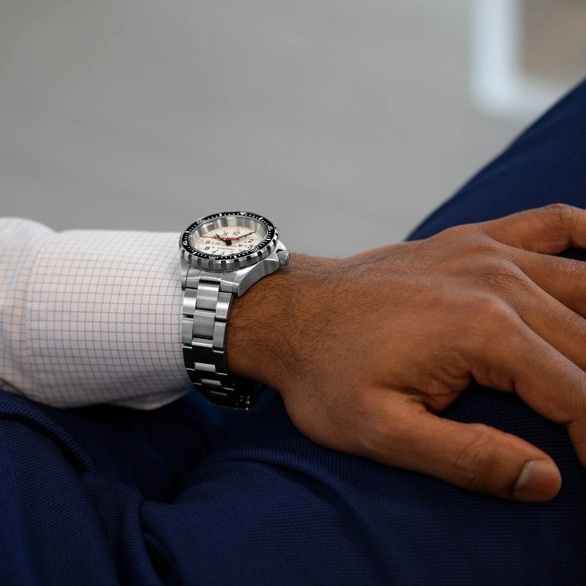 Marathon Arctic Edition Medium Diver's Quartz (MSAR Quartz) - 36mm White Dial No Government Markings Stainless Steel WW194027BRACE-MA-WD