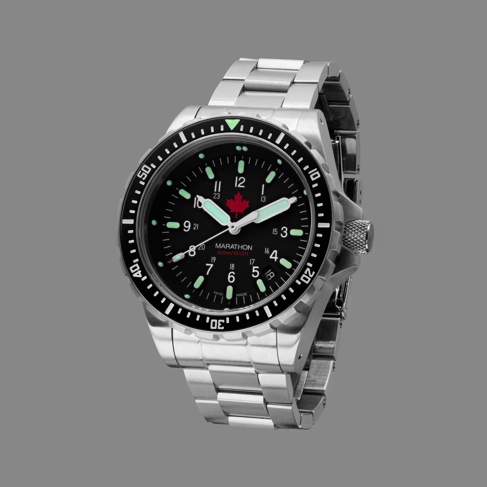 Marathon Jumbo Diver's Quartz (JSAR) - 46mm Maple Leaf dial Limited Edition Stainless Steel WW194018BRACE-MPL