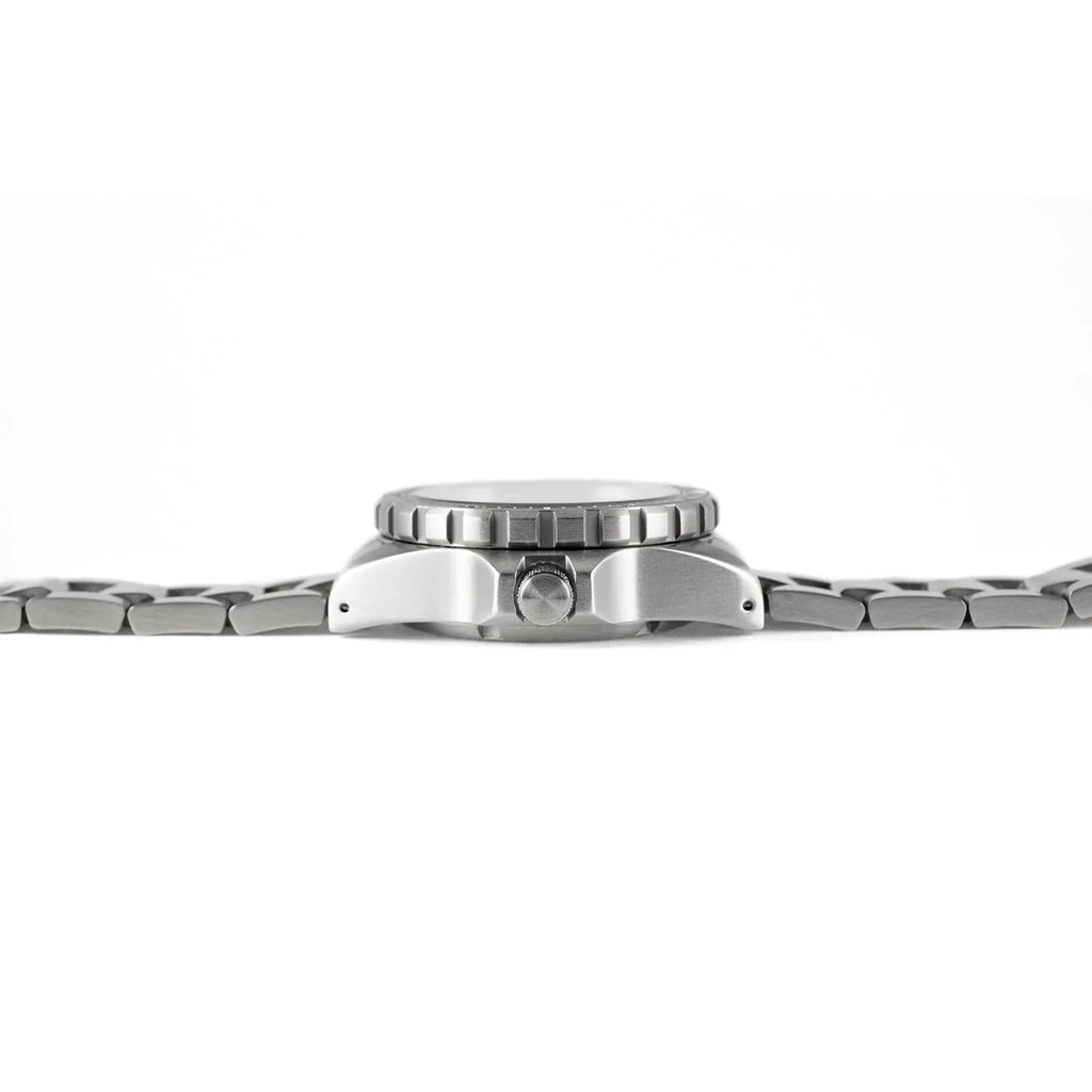 Marathon Jumbo Diver's Quartz (JSAR) - 46mm Maple Leaf dial Limited Edition Stainless Steel WW194018BRACE-MPL