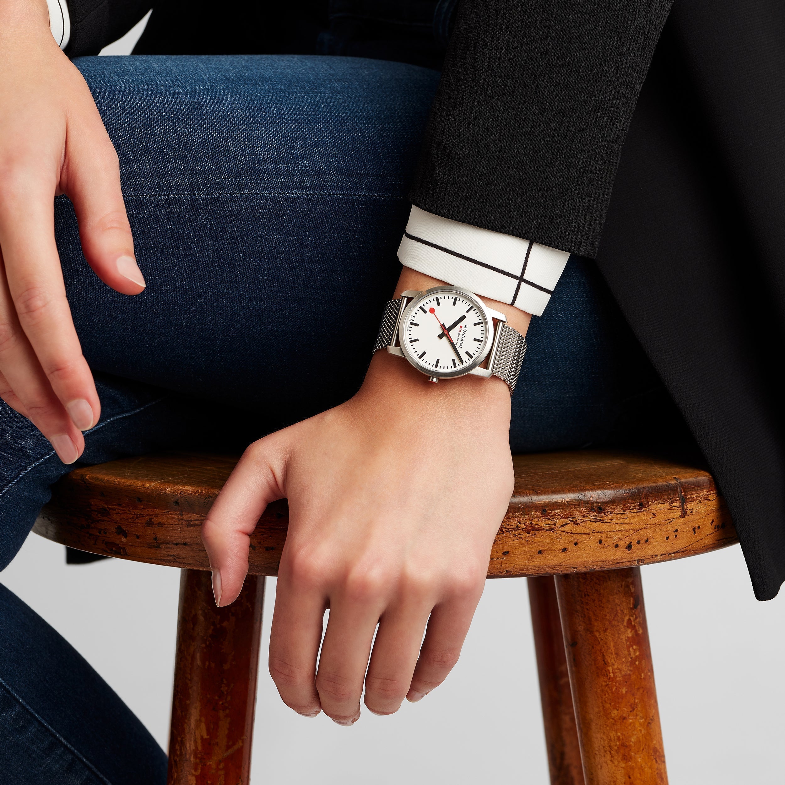 Mondaine Simply Elegant Unisex White Watch