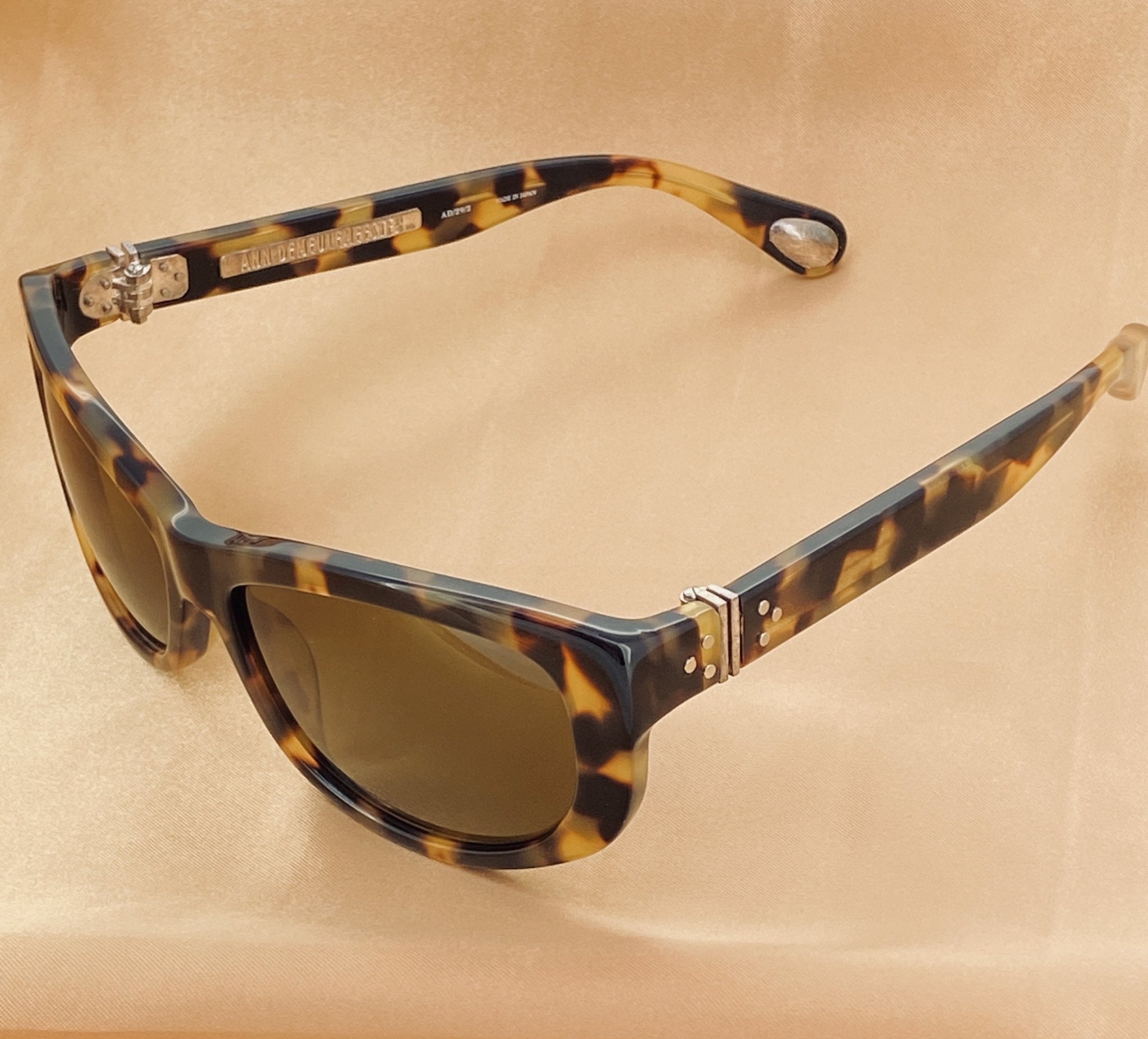 Ann Demeulemeester Ladies Sunglasses Cat Eye Tortoise Shell and Brown
